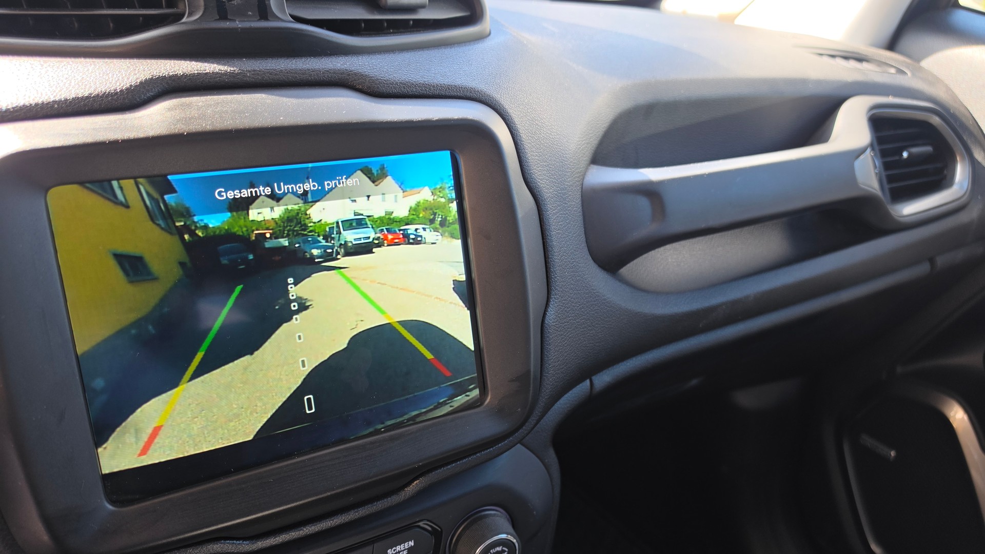 JEEP Renegade 1.3 Turbo Limited AWD-image-14