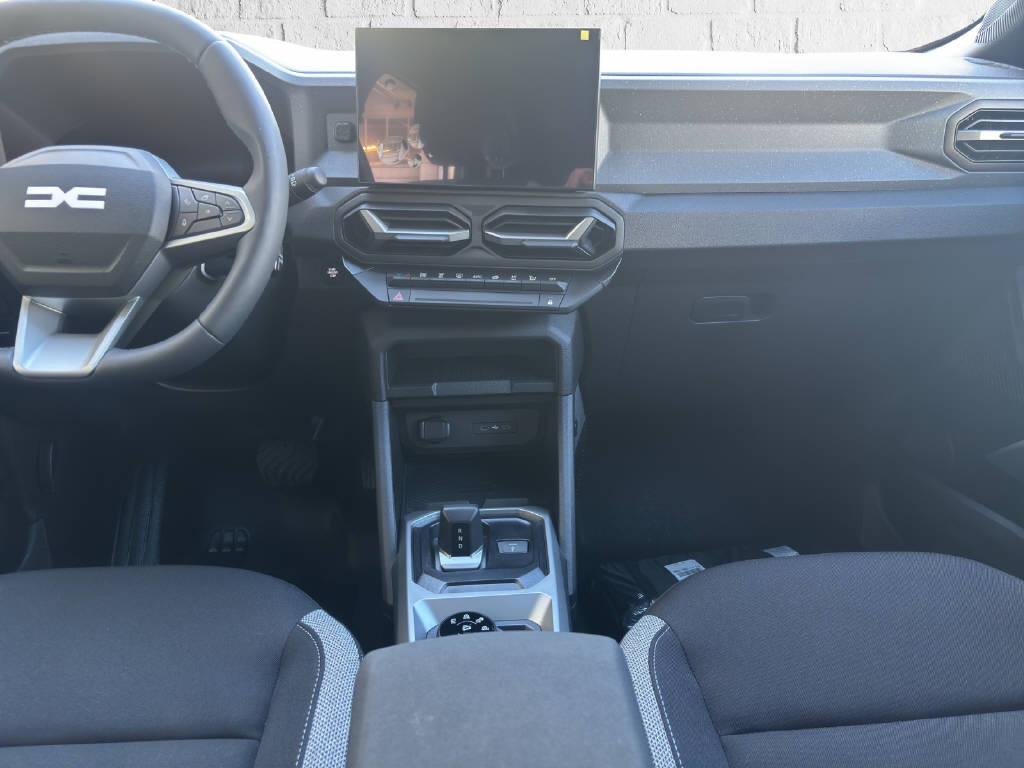 DACIA Duster 1.2 Hybrid Journey 4WD-image-8