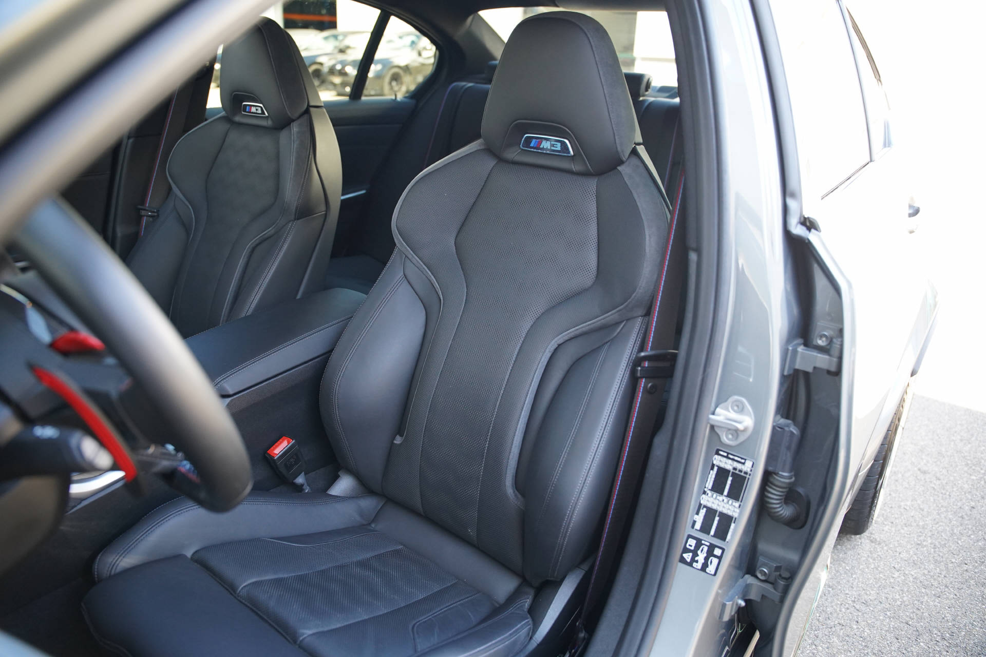 BMW M3 Competition M xDrive LCI-image-9