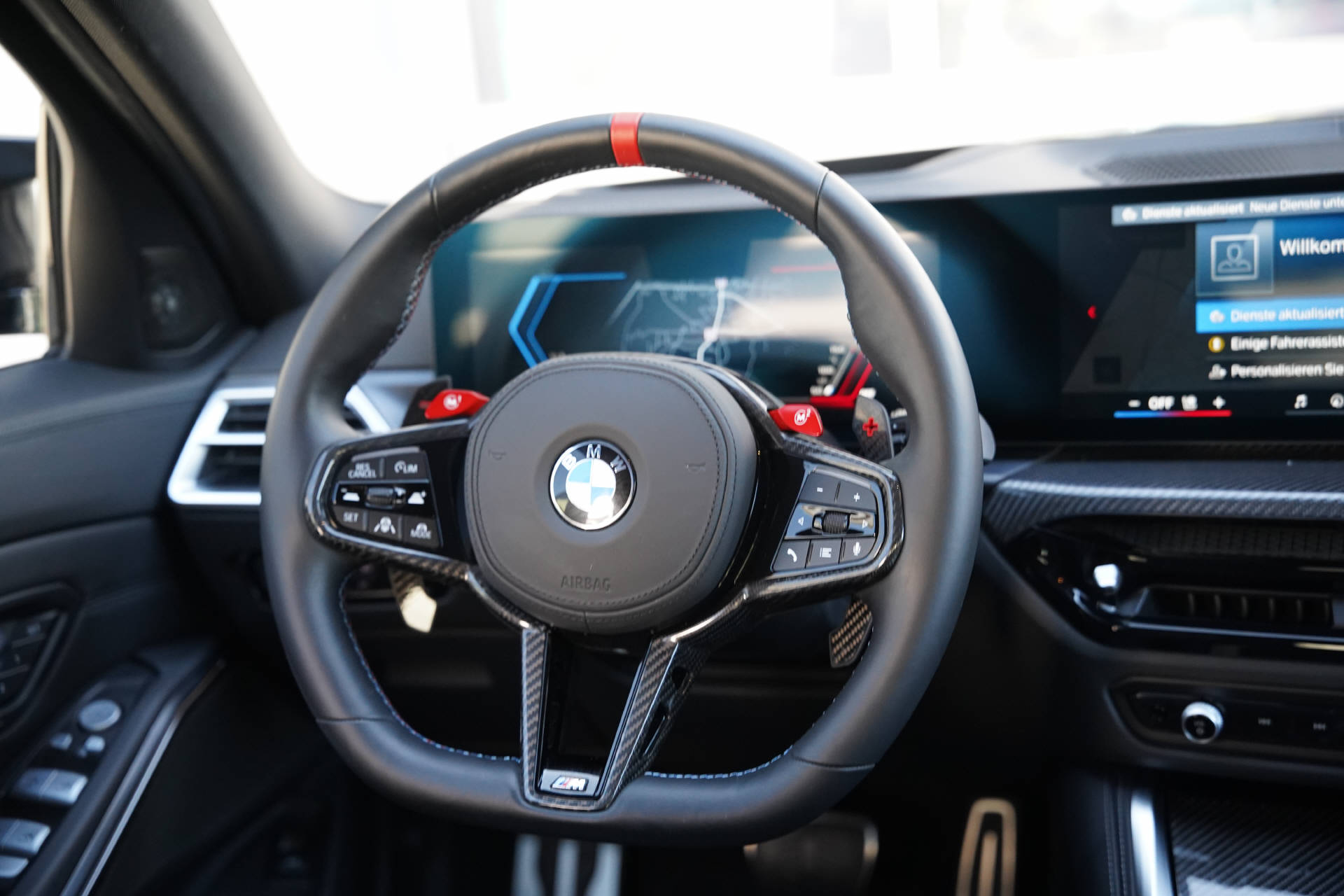 BMW M3 Competition M xDrive LCI-image-12