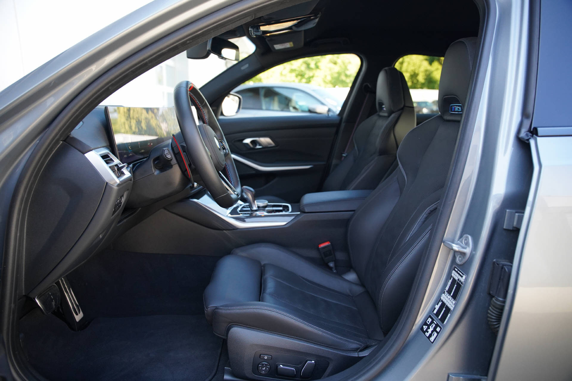 BMW M3 Competition M xDrive LCI-image-7