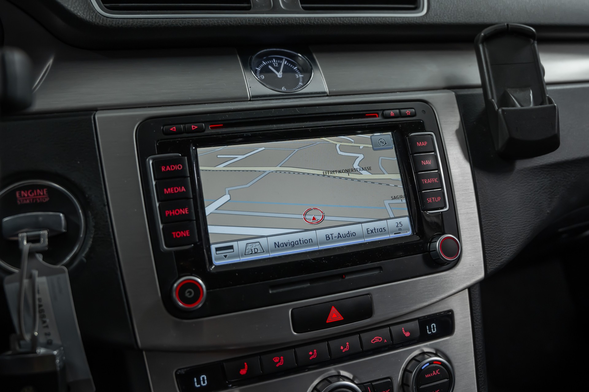 VW Passat Variant 2.0 TDI BMT Highline 4MDSG *CH-Fahrzeug*Leder/Alcantara*Rückfahrkamera*-image-22
