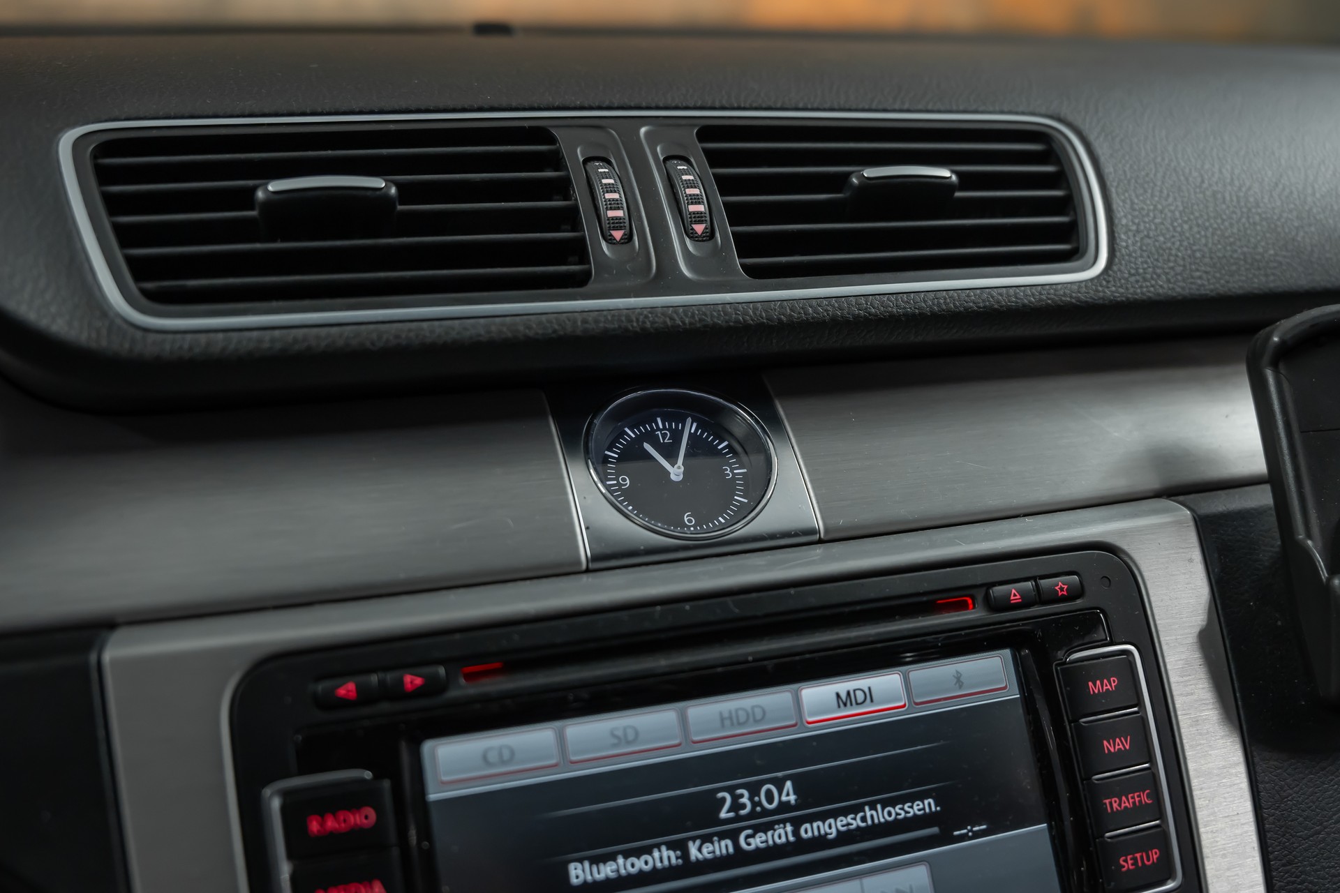 VW Passat Variant 2.0 TDI BMT Highline 4MDSG *CH-Fahrzeug*Leder/Alcantara*Rückfahrkamera*-image-21