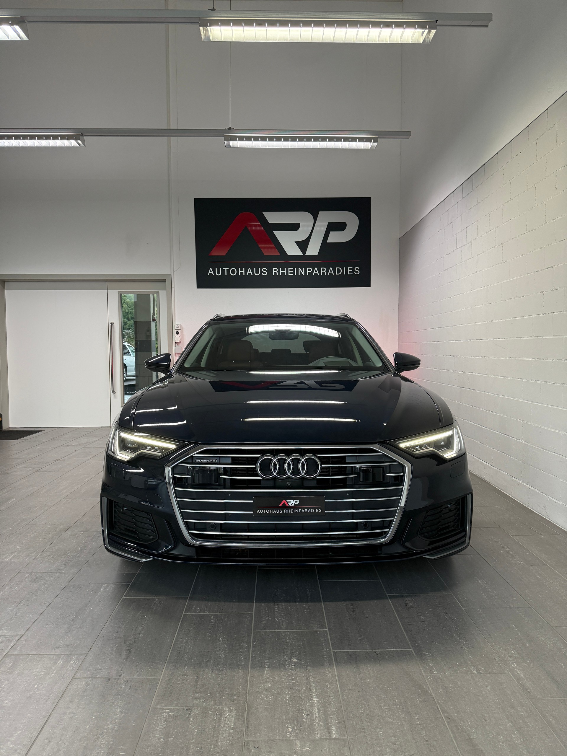 AUDI A6 Avant 50 TFSIe Sport quattro S-tronic S Line-showroom-element-1