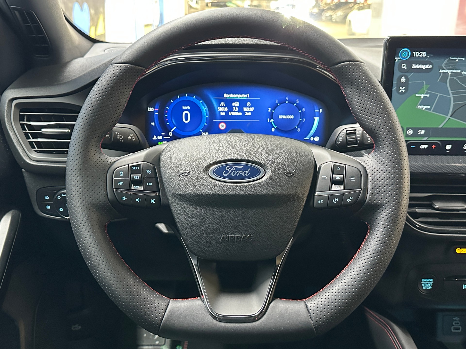 FORD Focus 1.0 MHEV ST-Line X Automat-image-10
