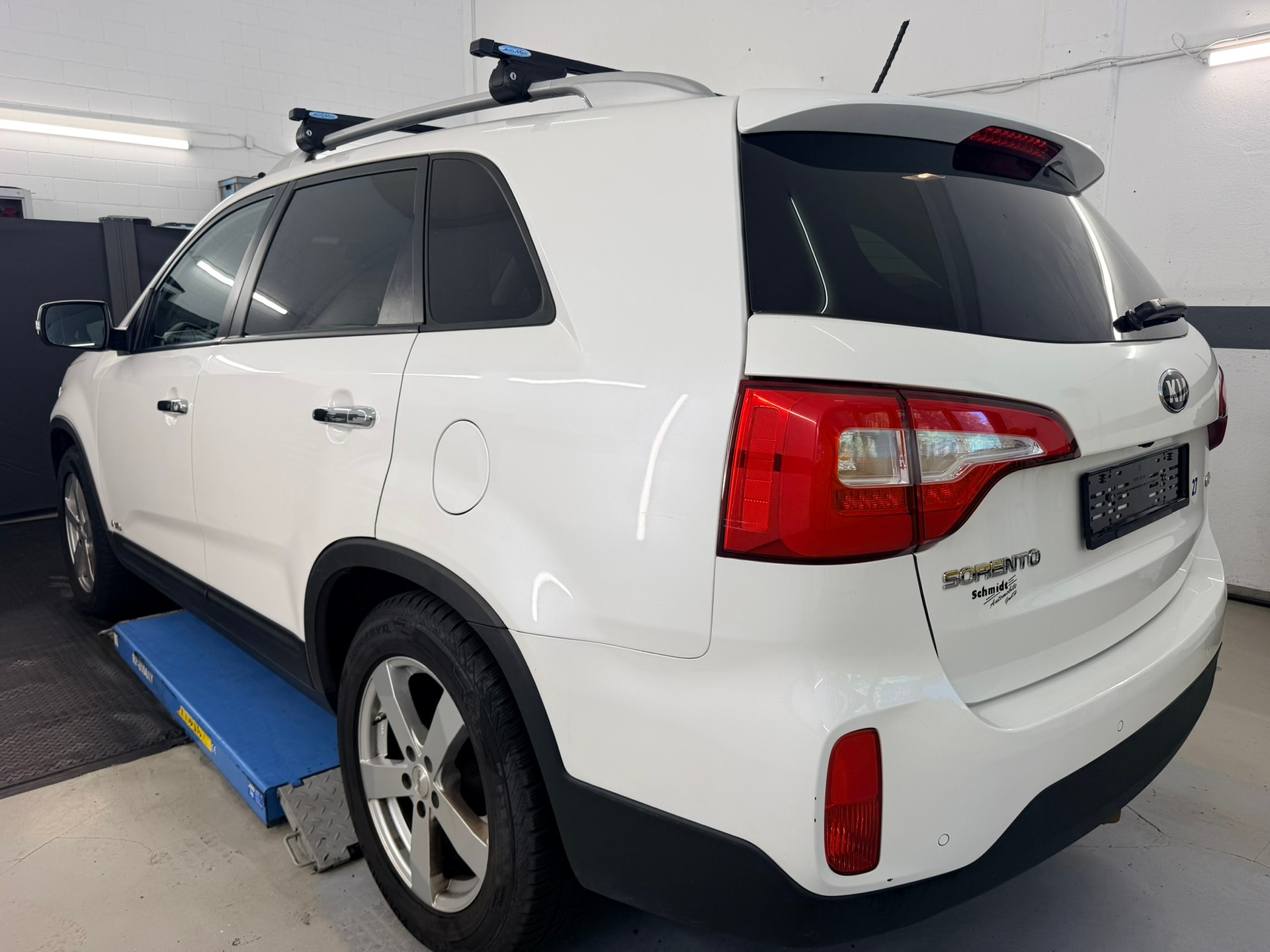 KIA Sorento 2.2 CRDI Style Automatic-image-5