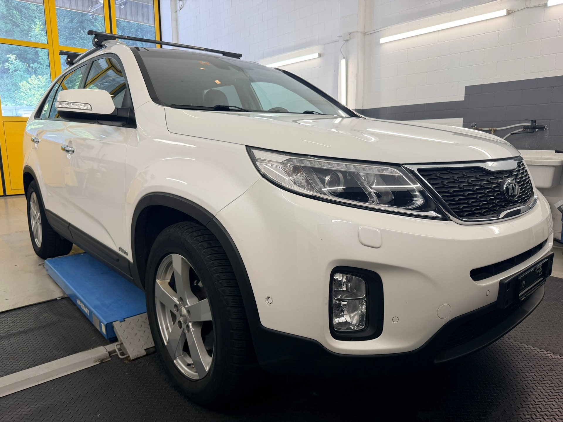 KIA Sorento 2.2 CRDI Style Automatic-image-2