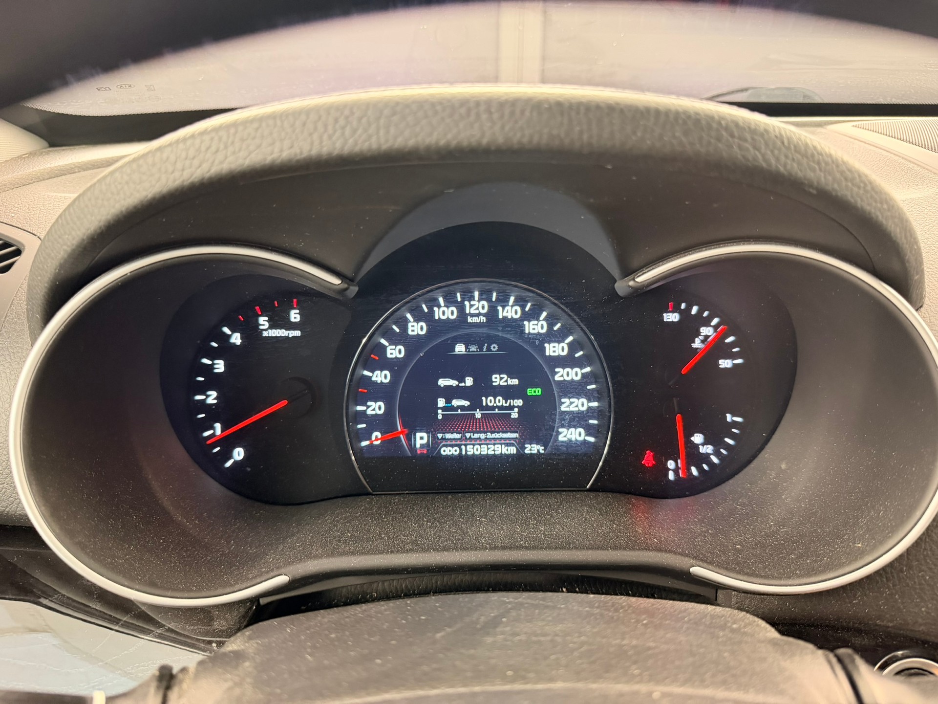 KIA Sorento 2.2 CRDI Style Automatic-image-12