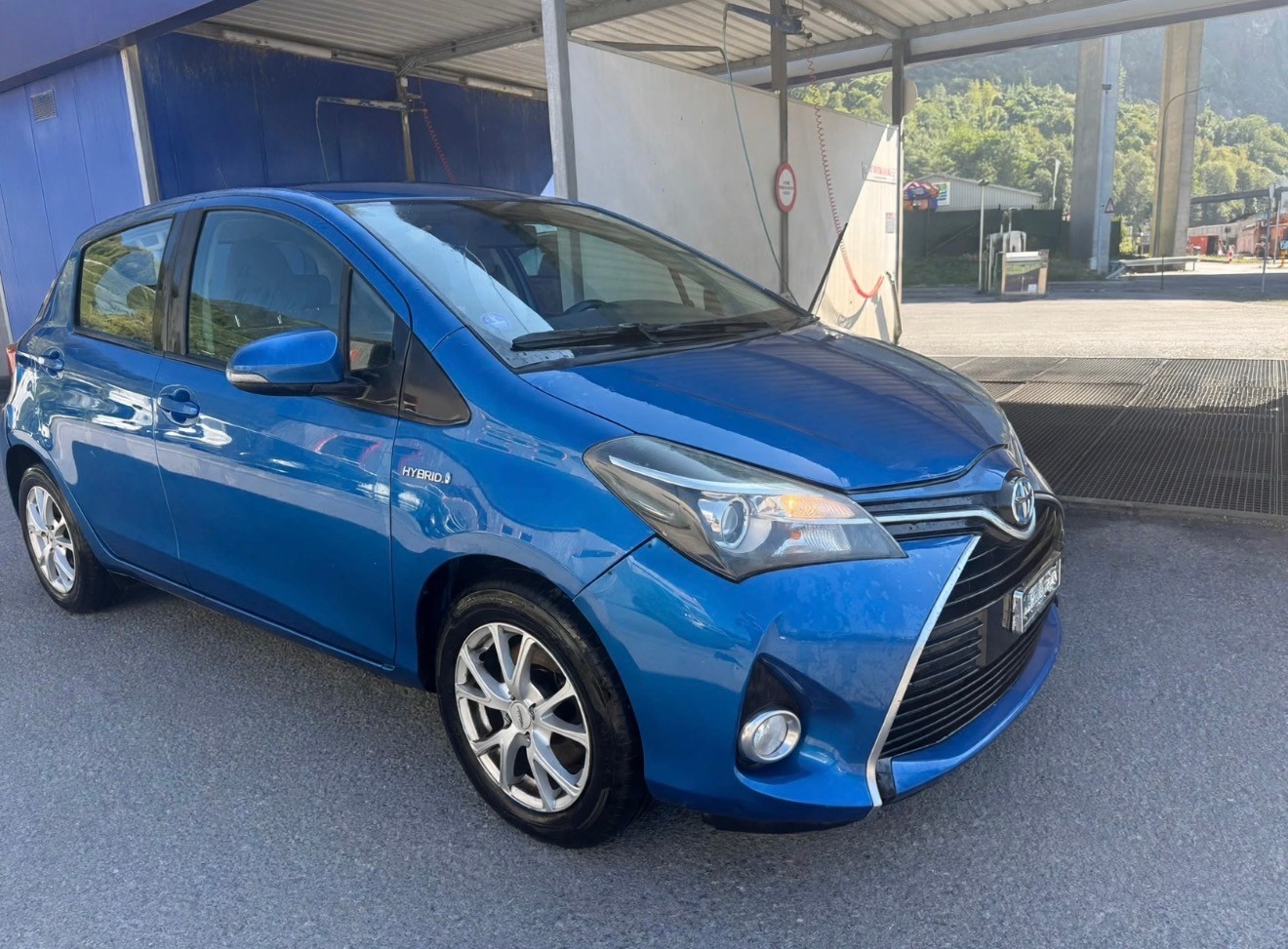 Car photo