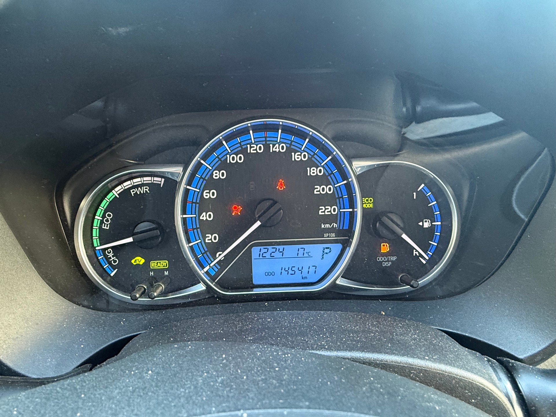 TOYOTA Yaris 1.5 VVT-i Hybrid Sol Premium CVT-image-4