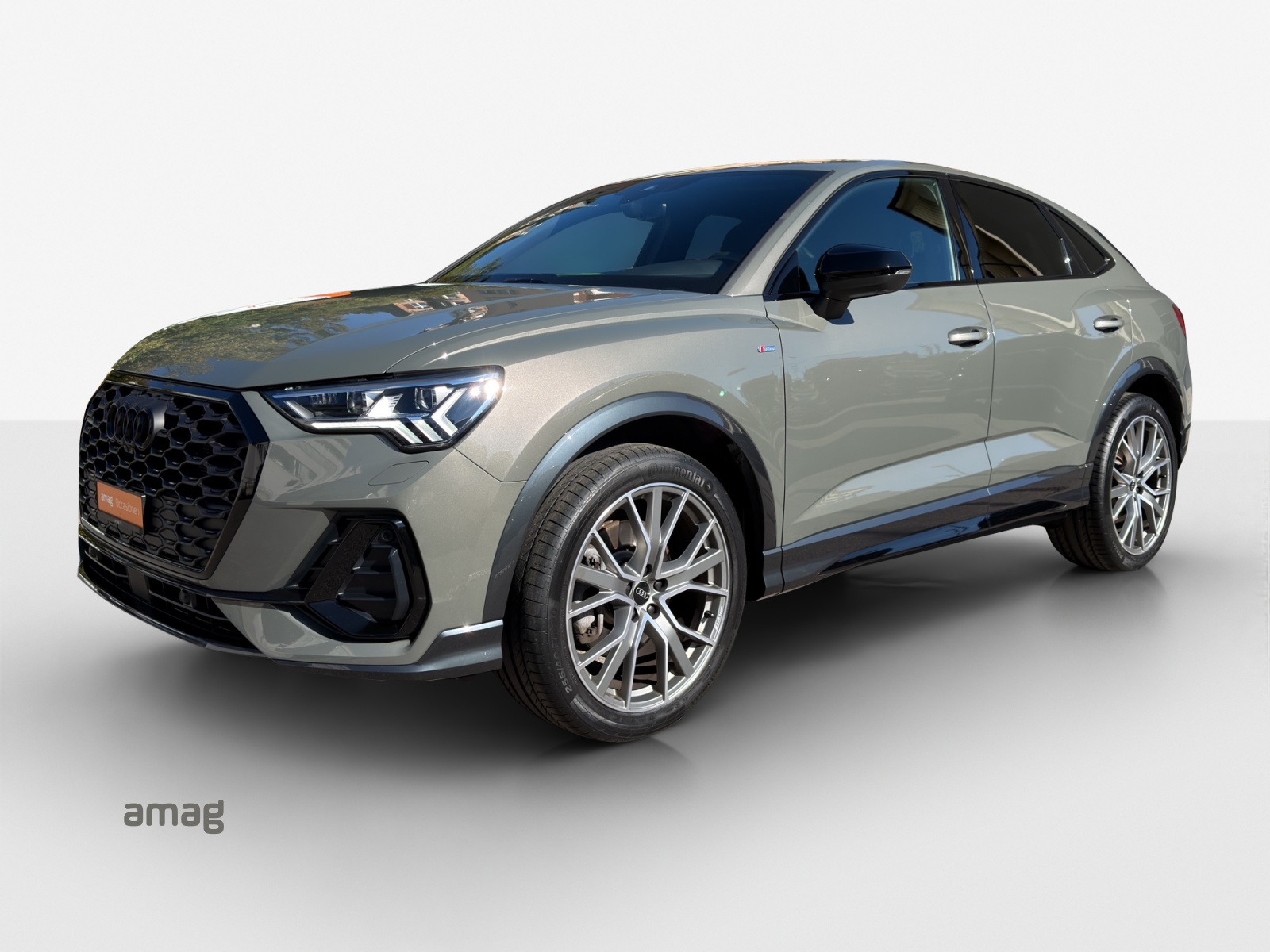 AUDI Q3 Sportback 45 TFSI S line quattro S-tronic-image-0