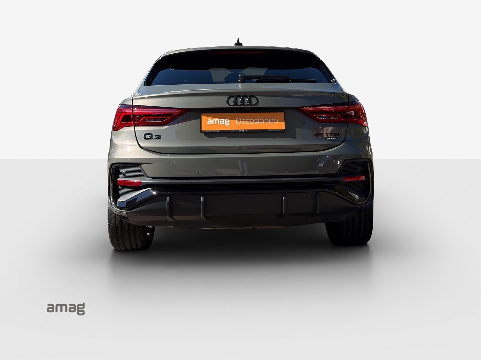 AUDI Q3 Sportback 45 TFSI S line quattro S-tronic-image-3
