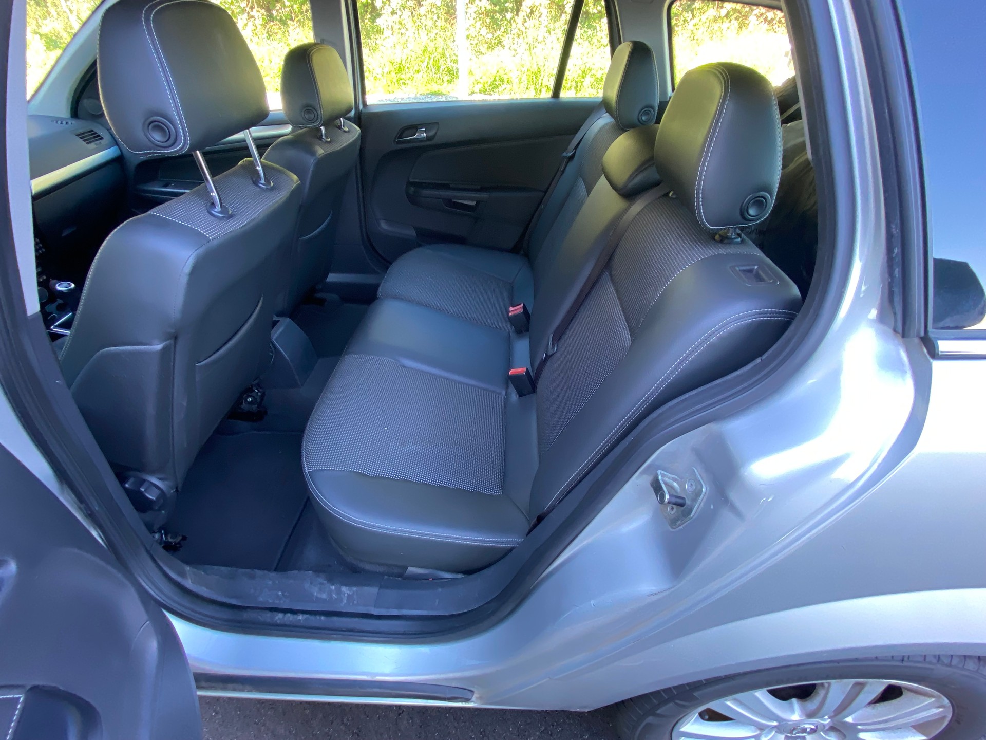 OPEL Astra Caravan 1.6i 16V Diamond-image-7