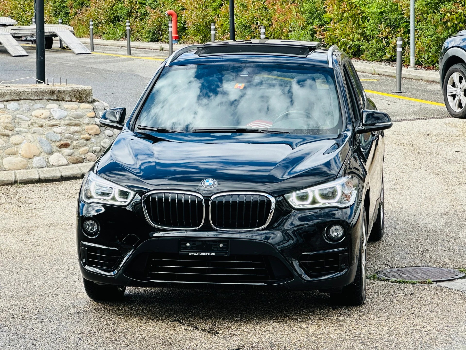 BMW X1 sDrive 18i Sport Line-image-4