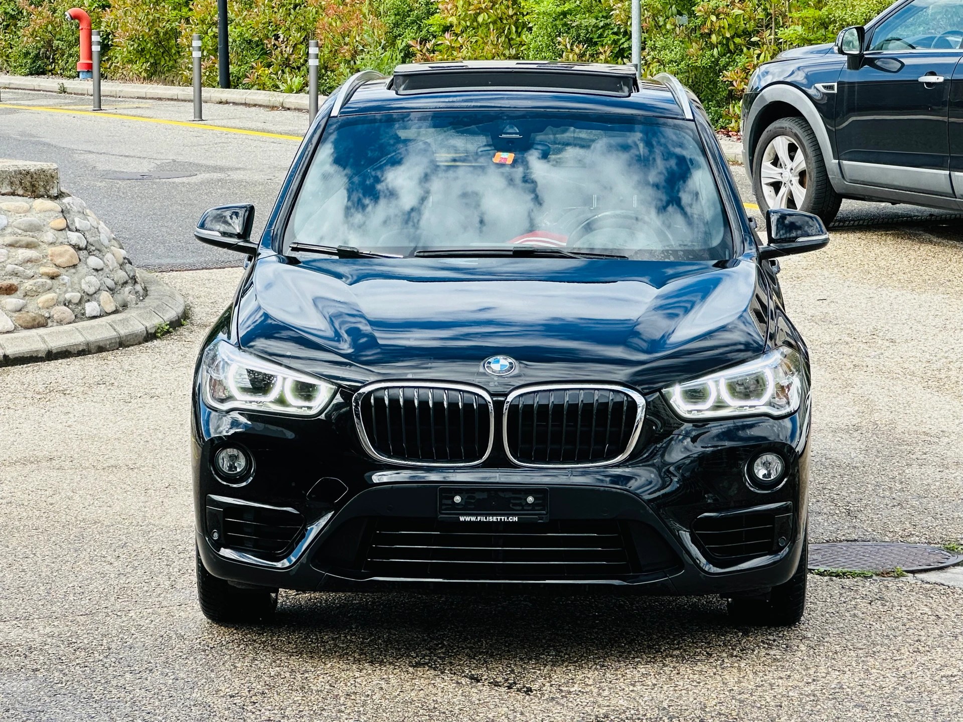 BMW X1 sDrive 18i Sport Line-image-2