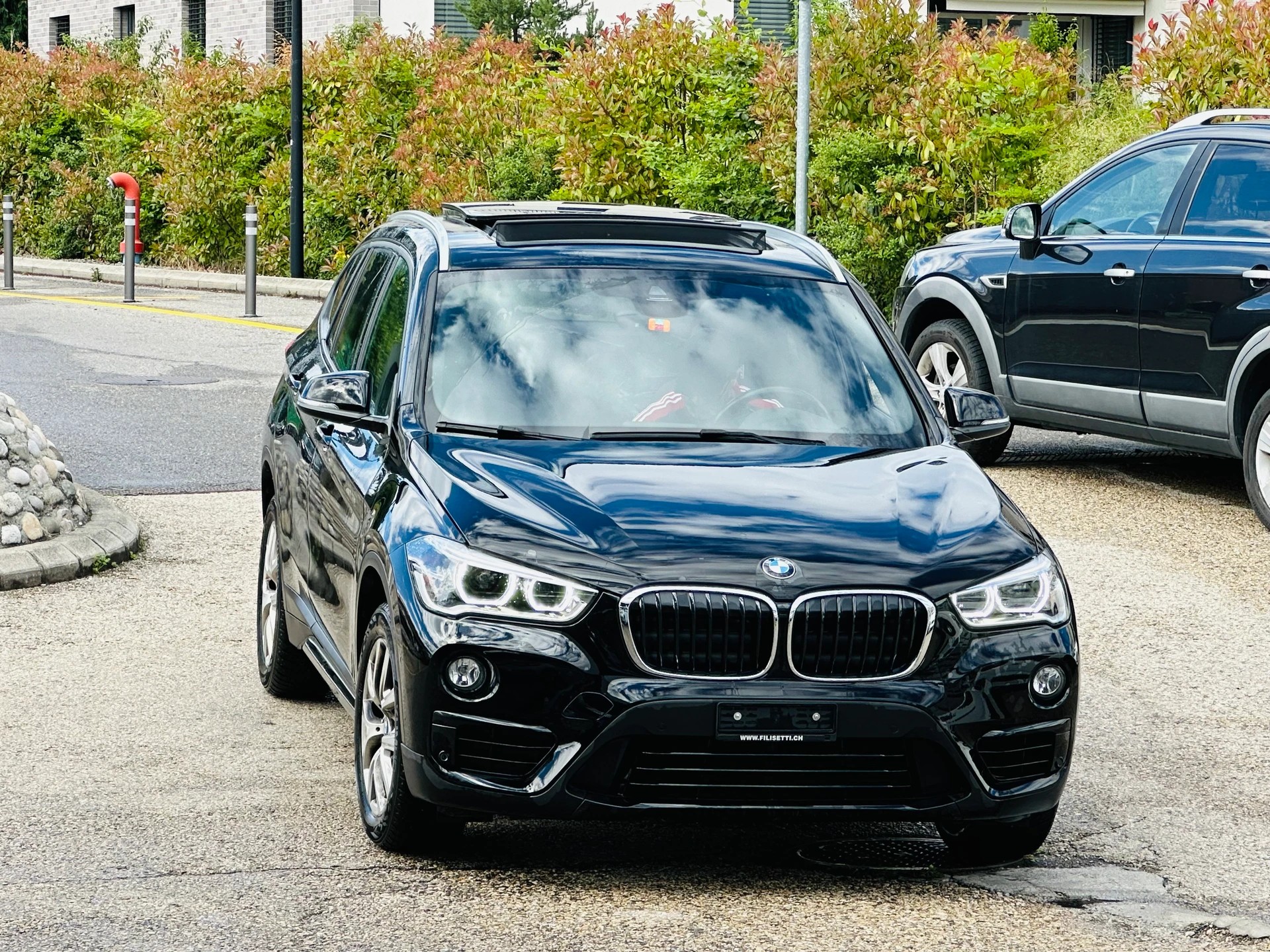 BMW X1 sDrive 18i Sport Line-image-3