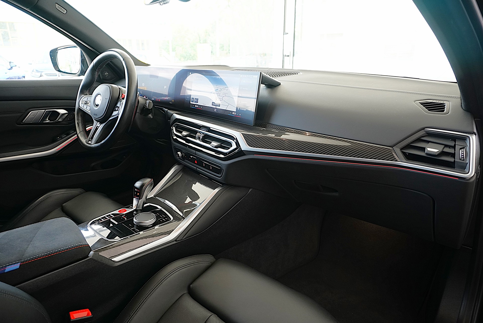BMW M3 Touring xDrive Competition M-image-8