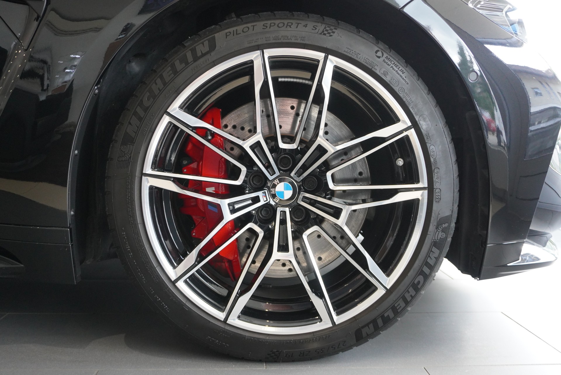 BMW M3 Touring xDrive Competition M-image-6