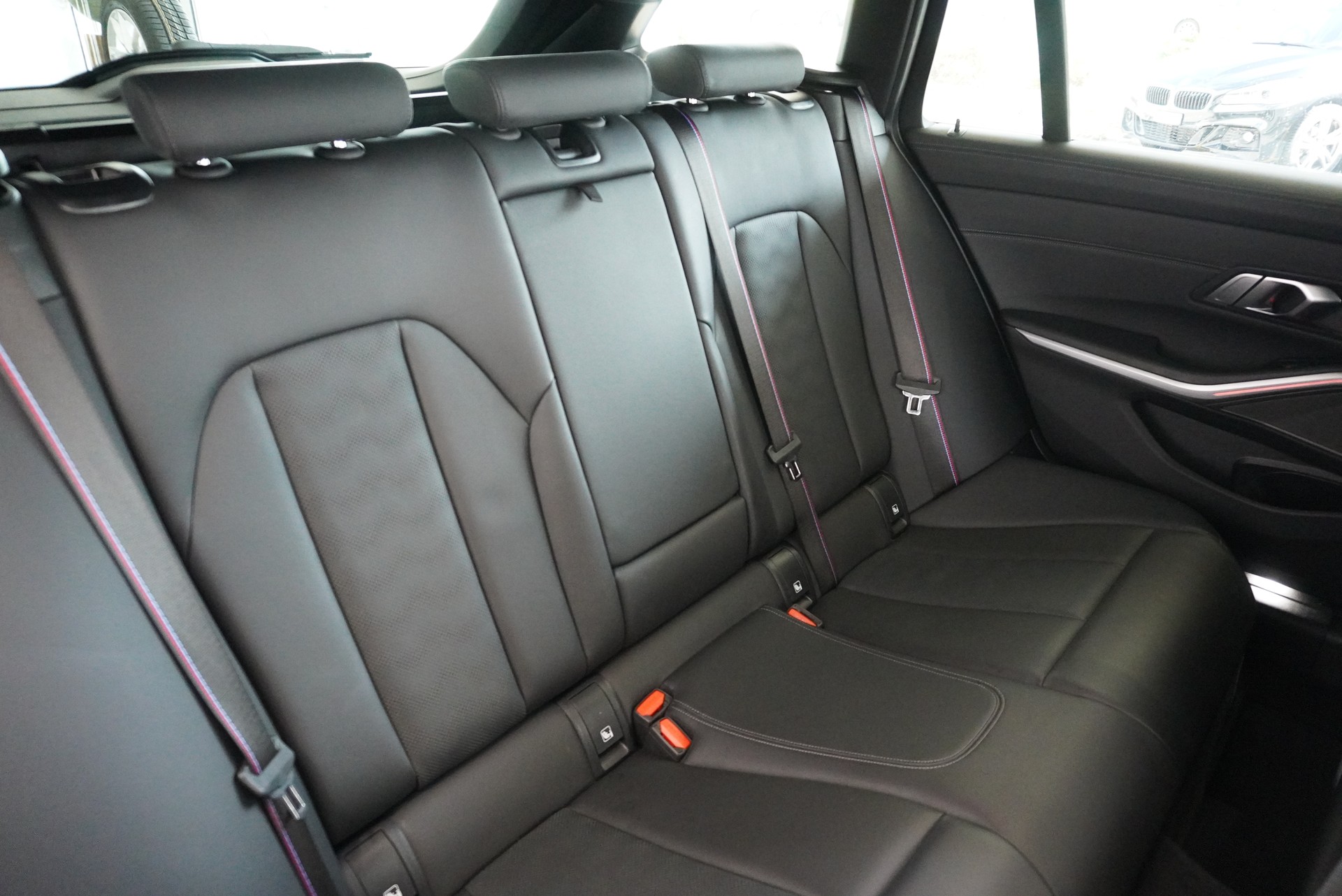 BMW M3 Touring xDrive Competition M-image-13