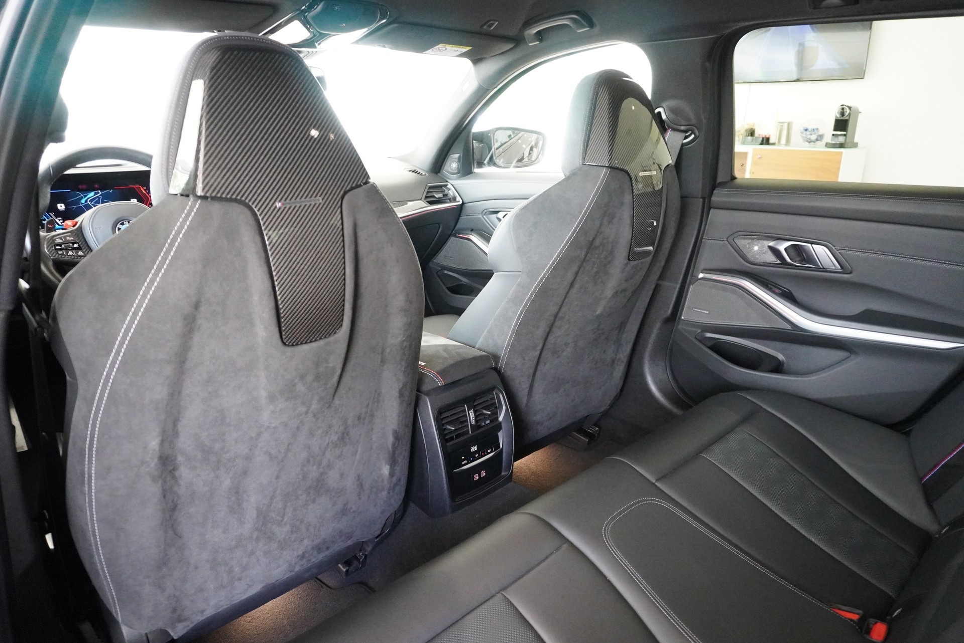 BMW M3 Touring xDrive Competition M-image-18