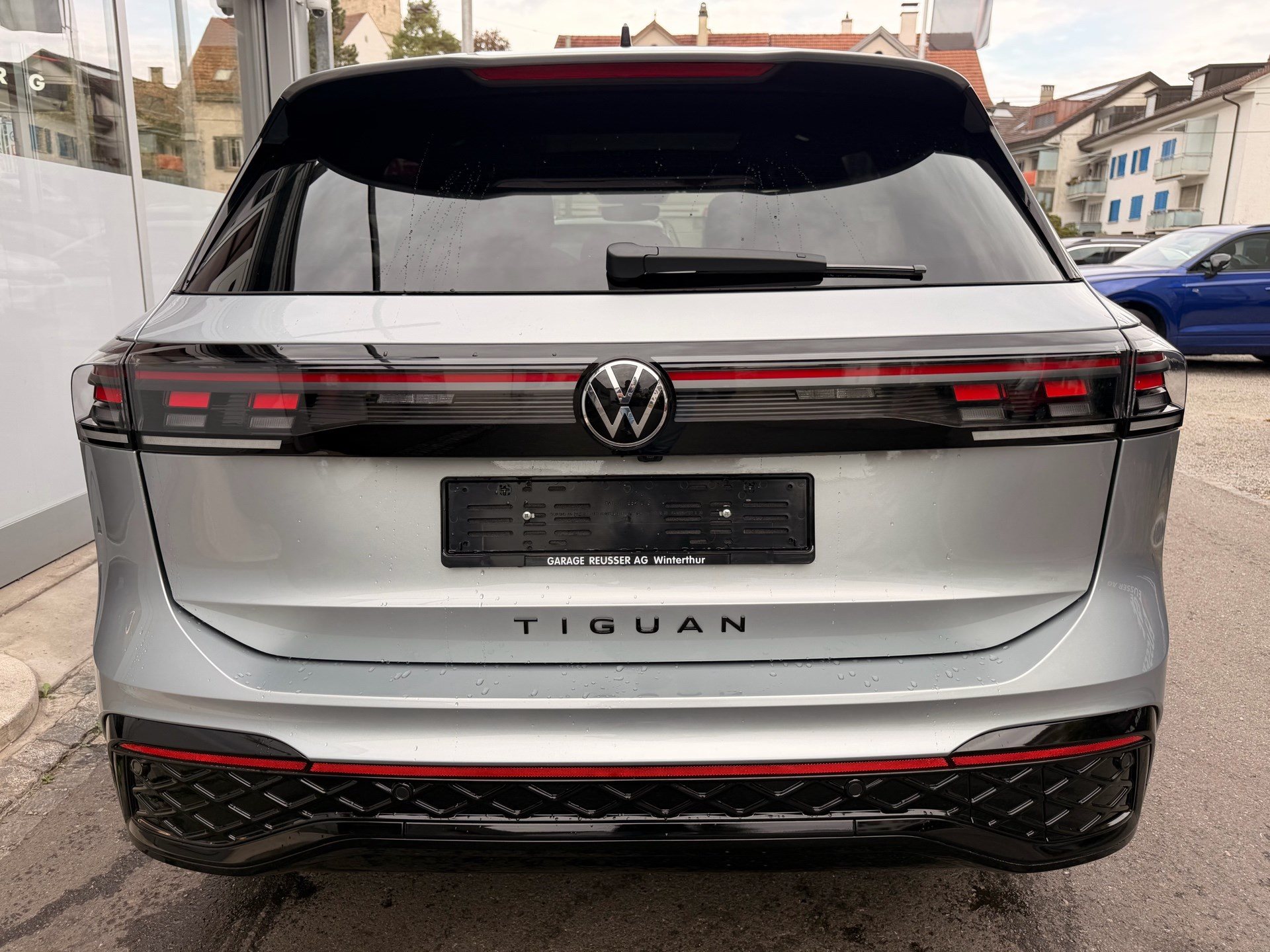 VW Tiguan 2.0 TSI 265PS 4Motion R-Line ***PANORAMADACH***-image-4