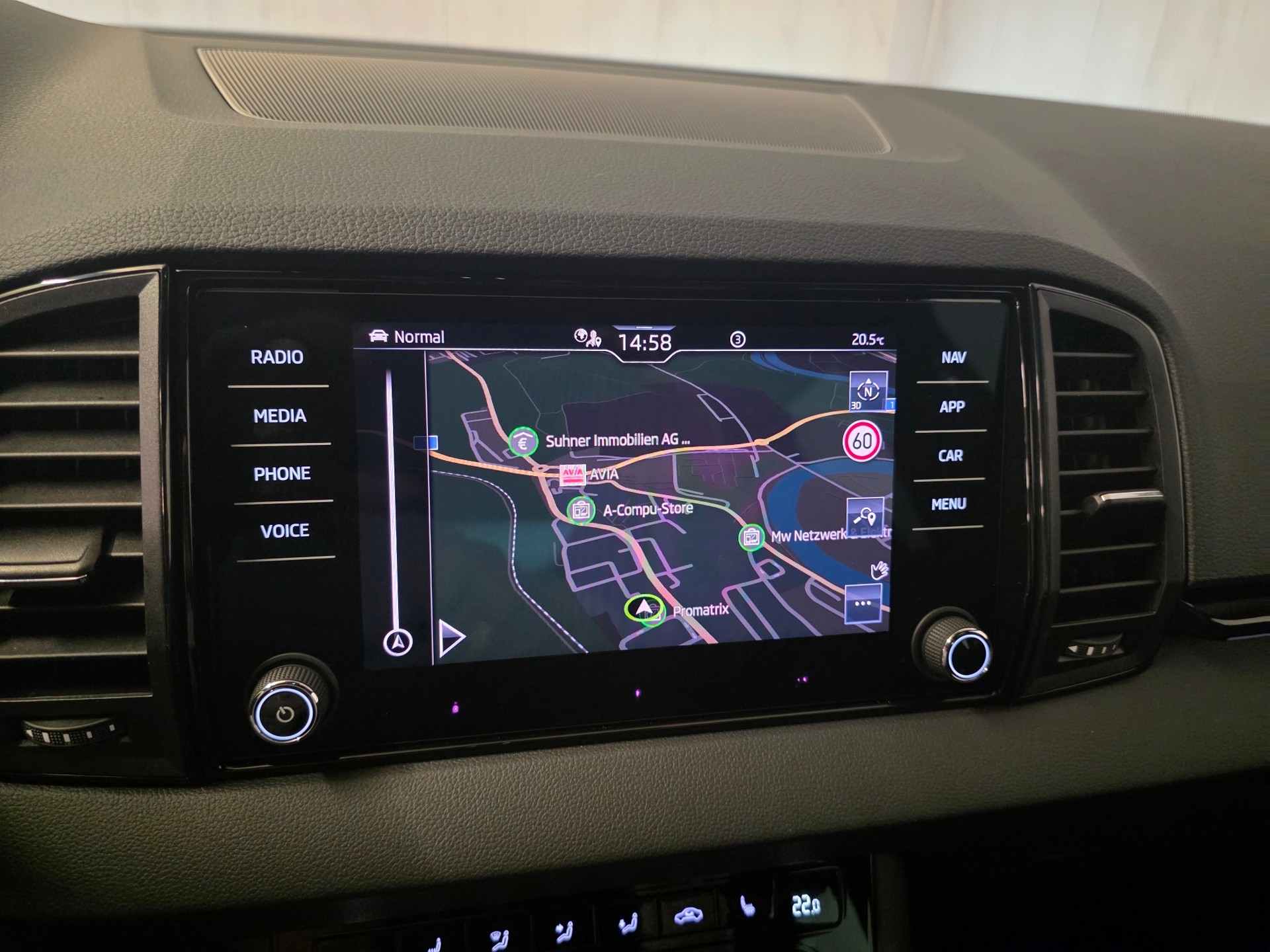 SKODA Karoq 2.0 TSI SportLine 4x4 DSG-image-20