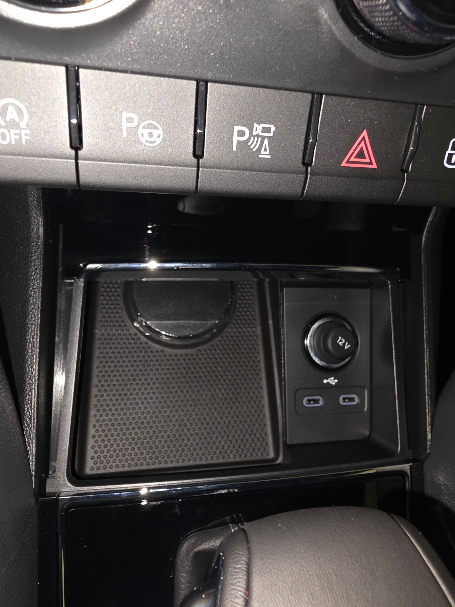SKODA Karoq 2.0 TSI SportLine 4x4 DSG-image-16