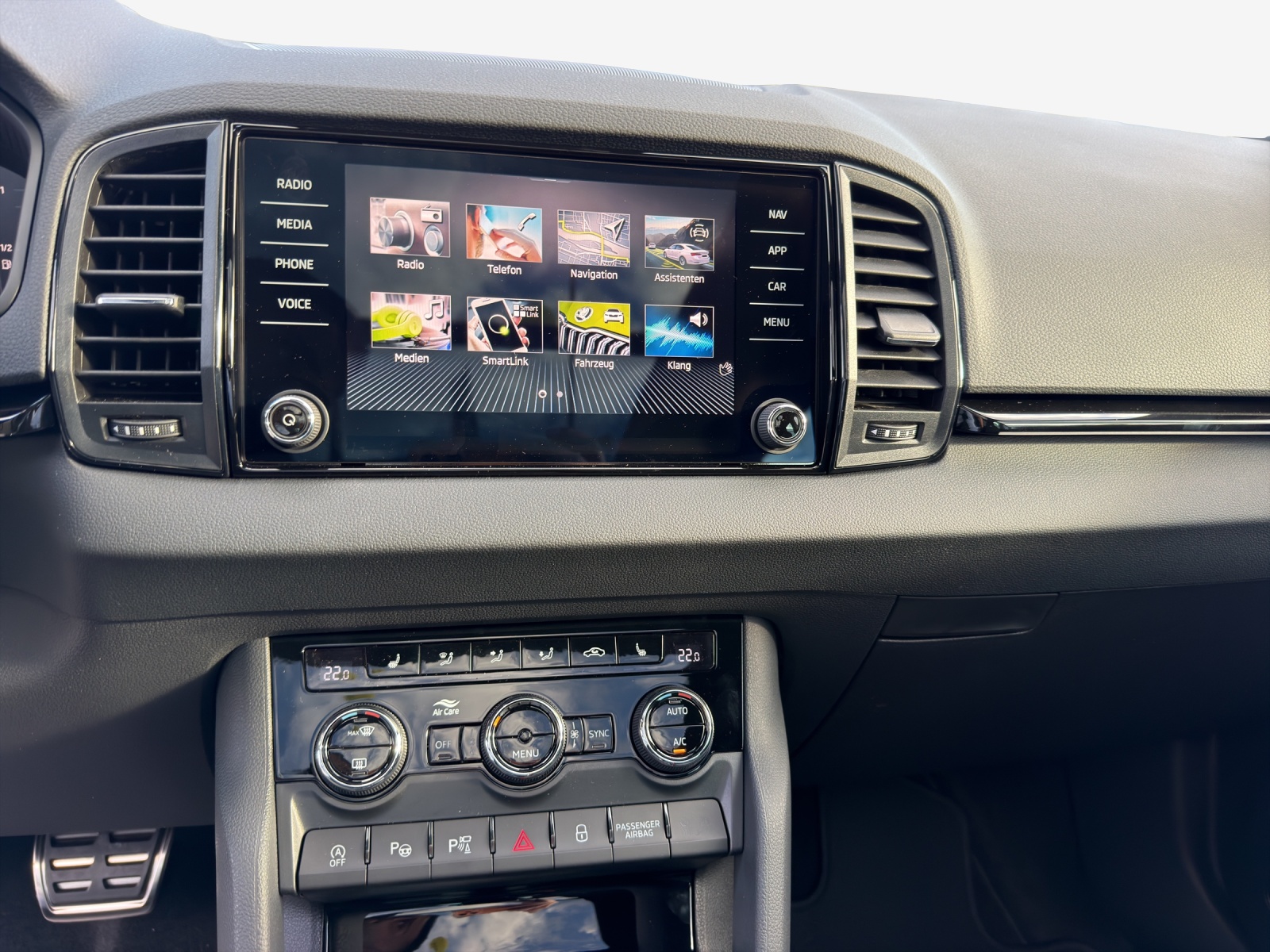 SKODA Karoq 2.0 TSI SportLine 4x4 DSG-image-10