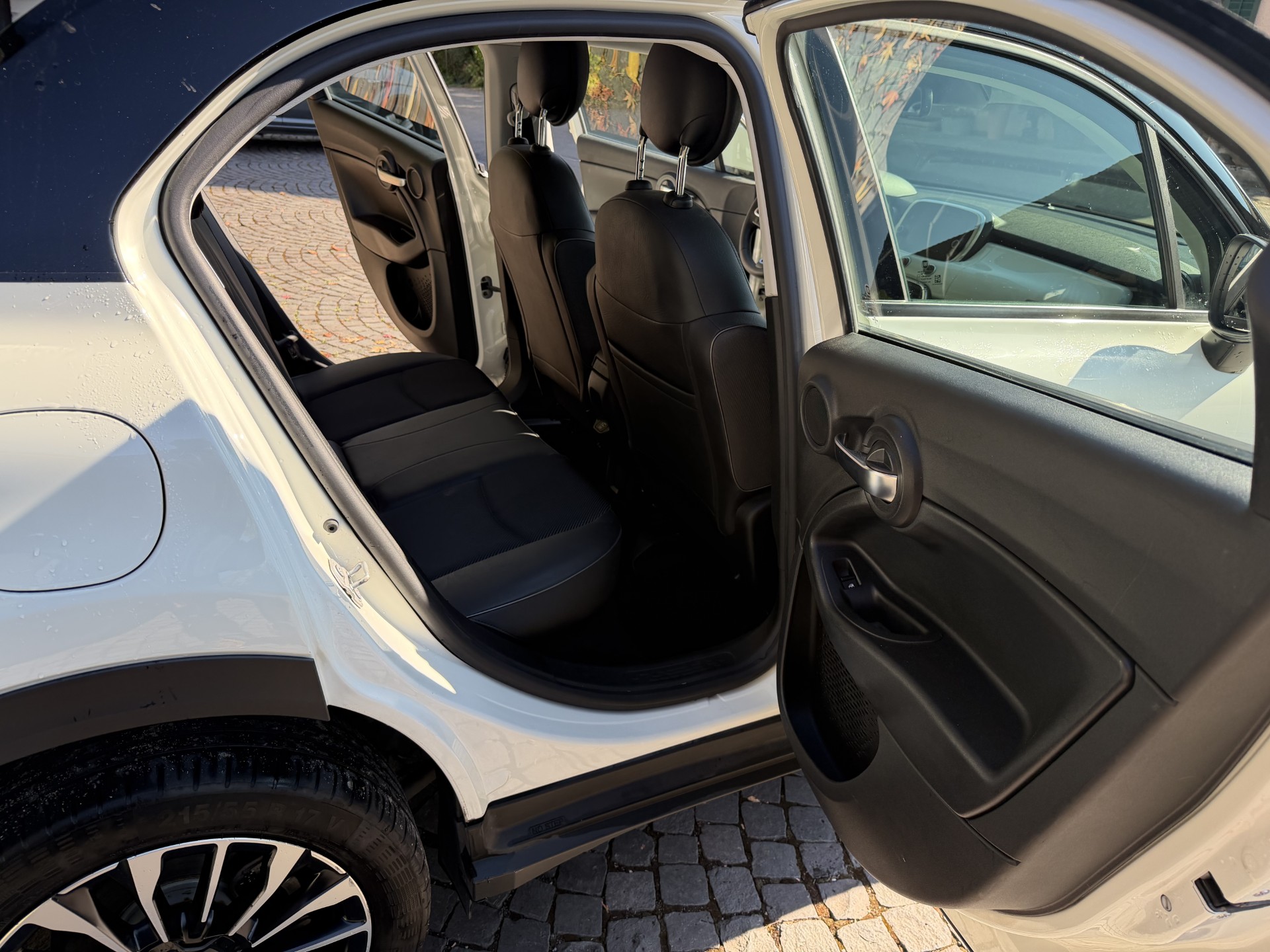 FIAT 500X 2.0MJ Cross 4x4 Automatic-image-13