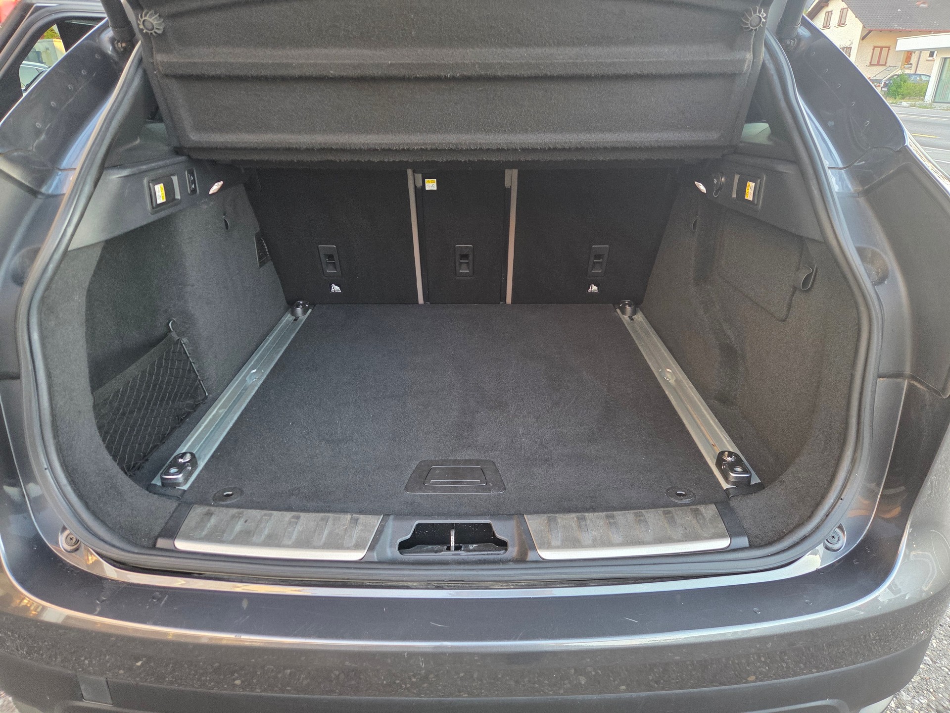 JAGUAR F-Pace 3.0 TD R-Sport AWD Automatik-image-14