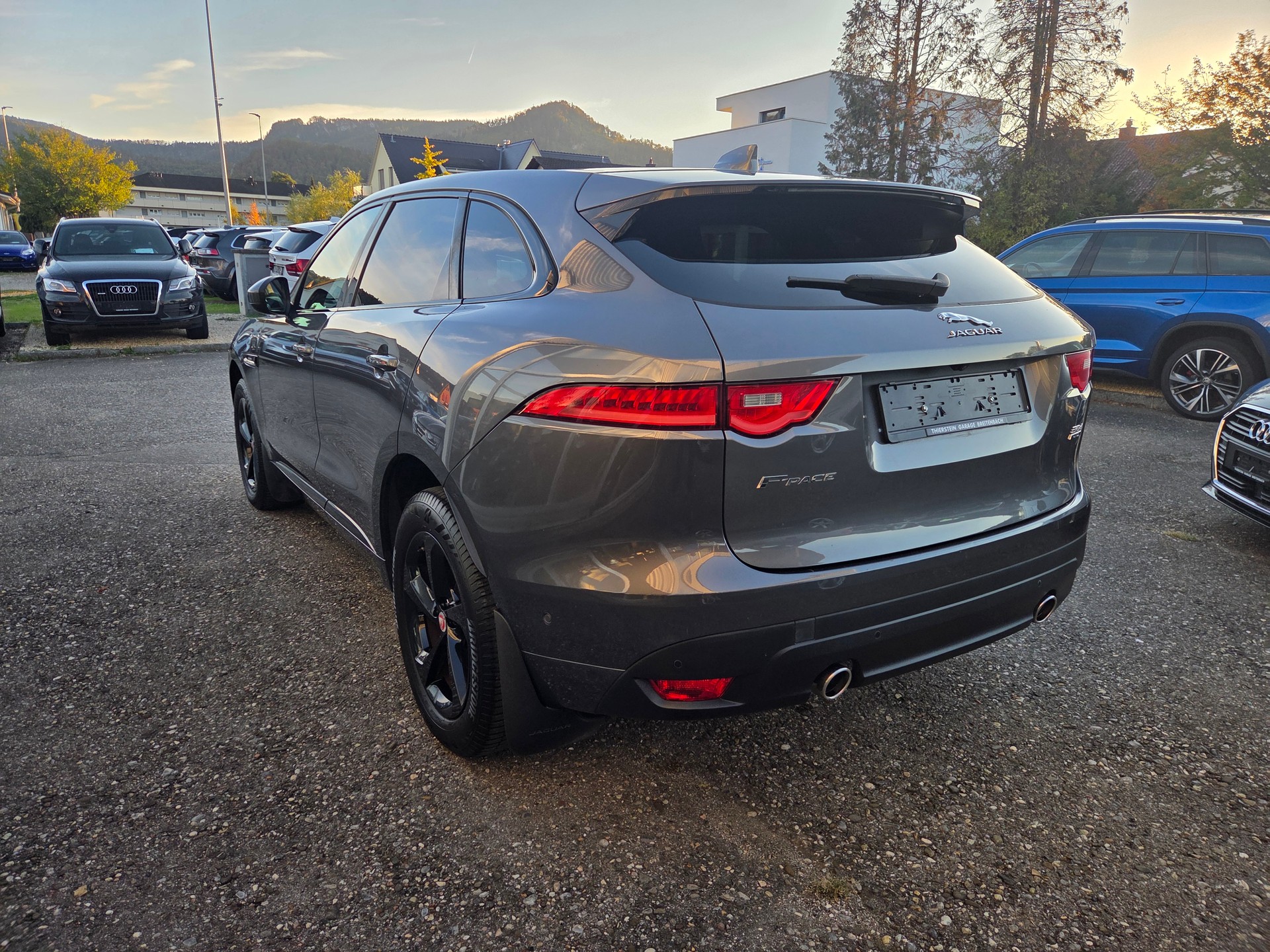 JAGUAR F-Pace 3.0 TD R-Sport AWD Automatik-image-4