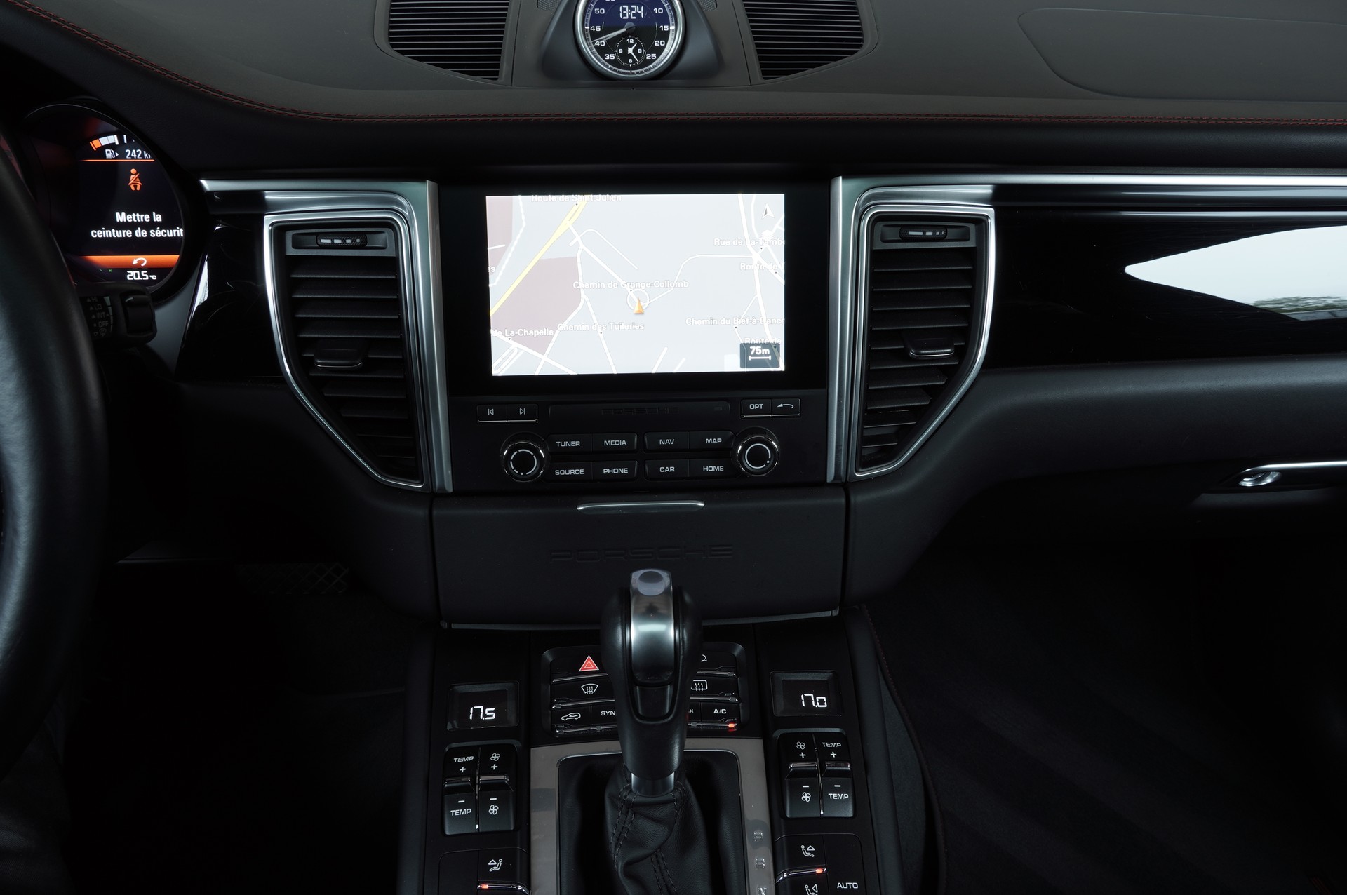 PORSCHE Macan GTS PDK-image-13