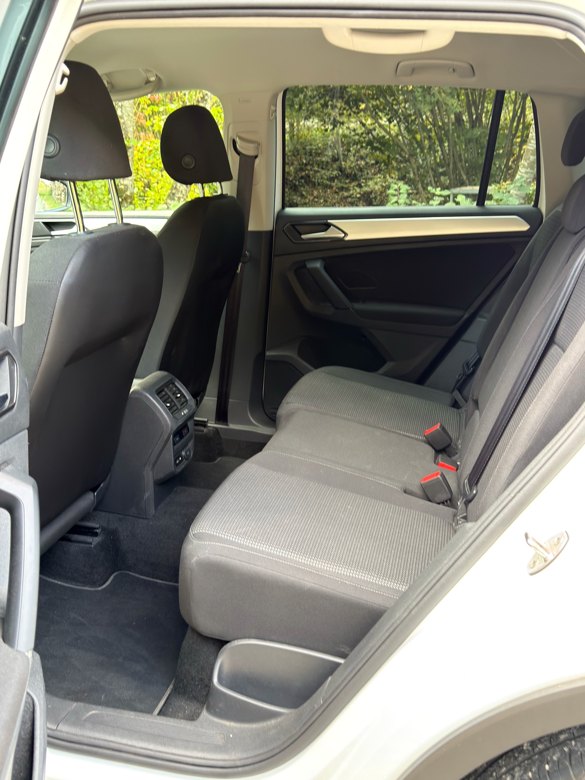 VW 1.4 TSI Trendline 2WD-image-5