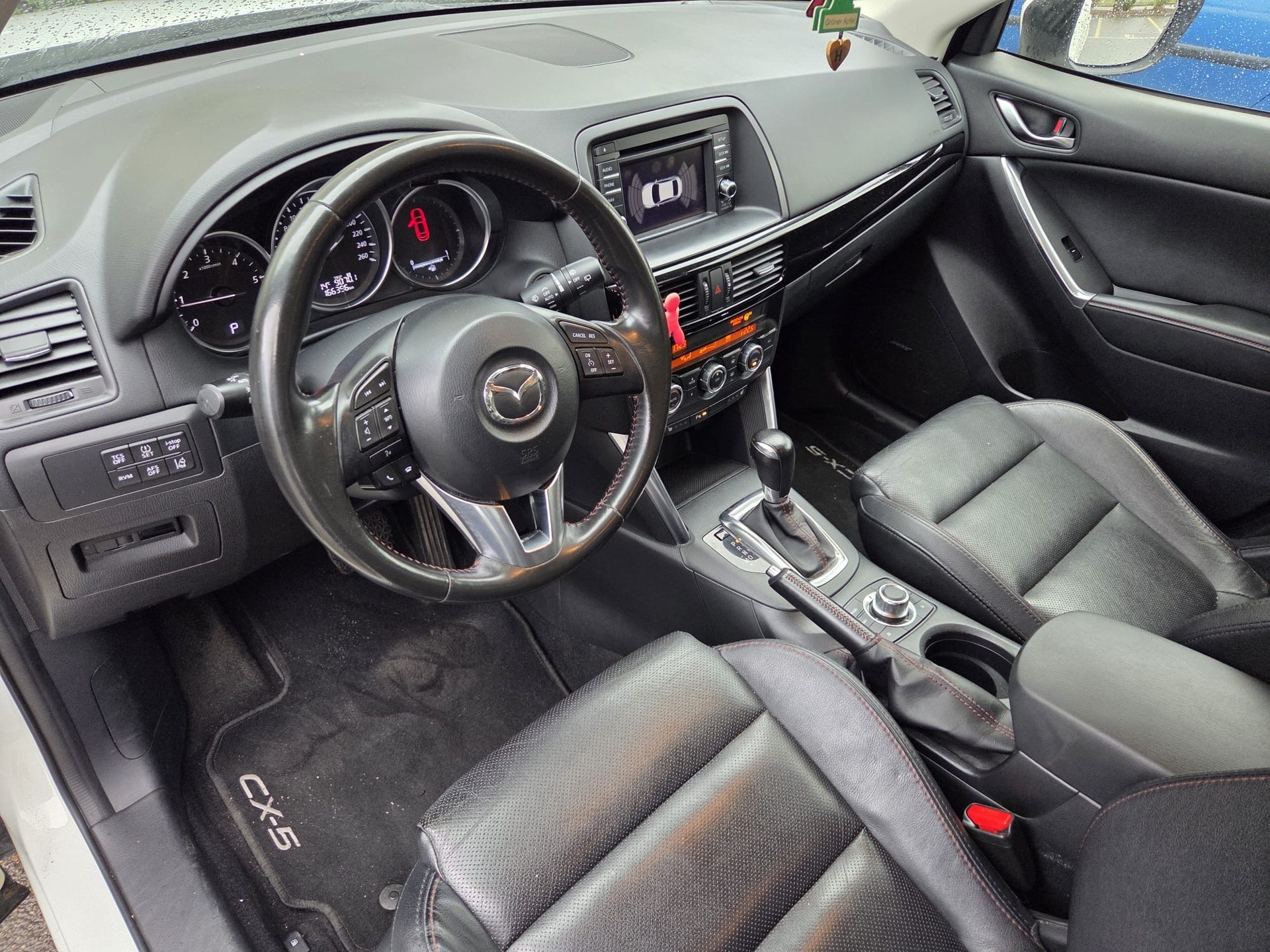 MAZDA CX-5 2.2 D HP Revolution AWD Automatic-image-5