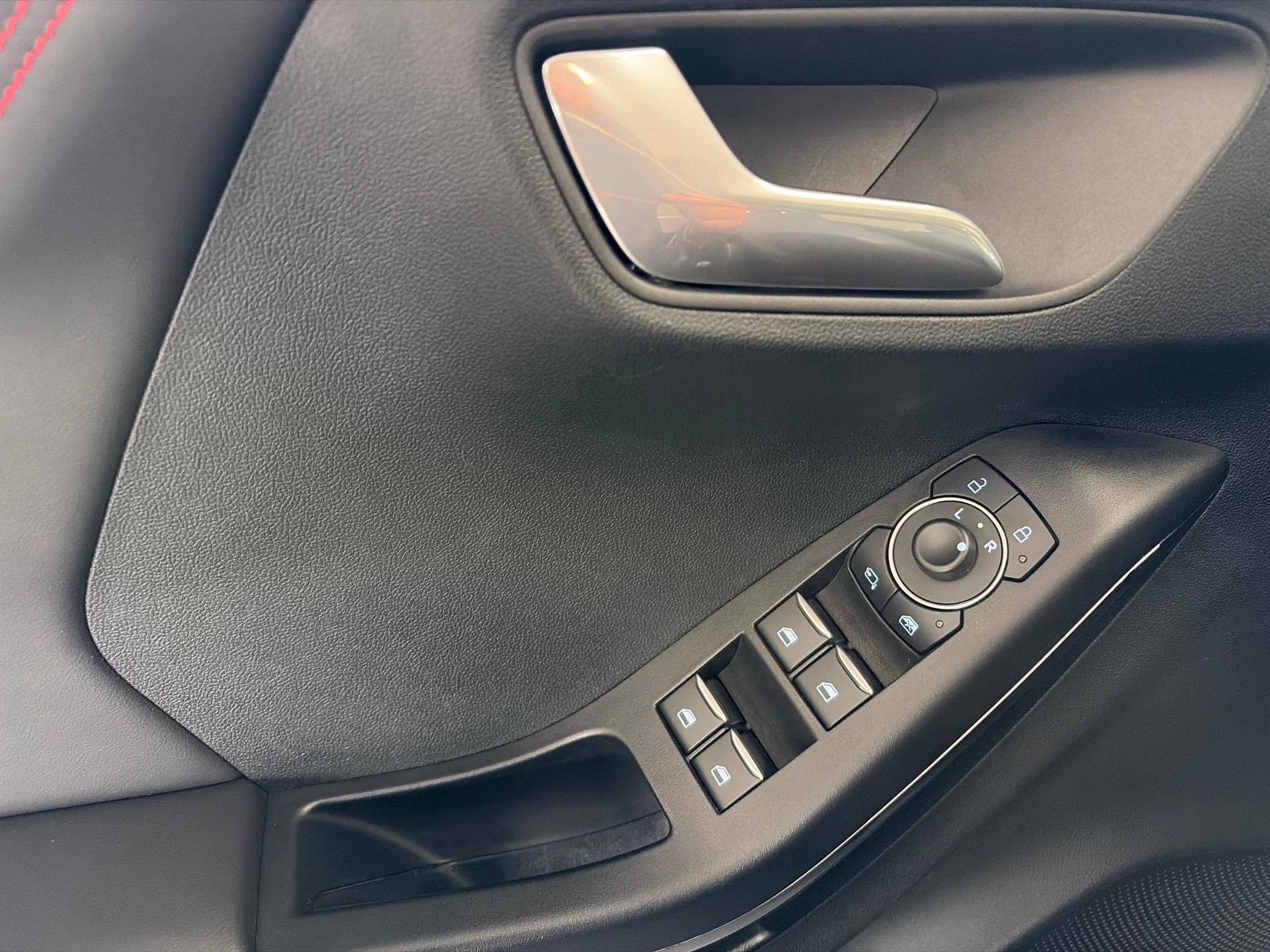 FORD Puma 1.0 EcoB Hybrid 155 ST-Line X-image-9