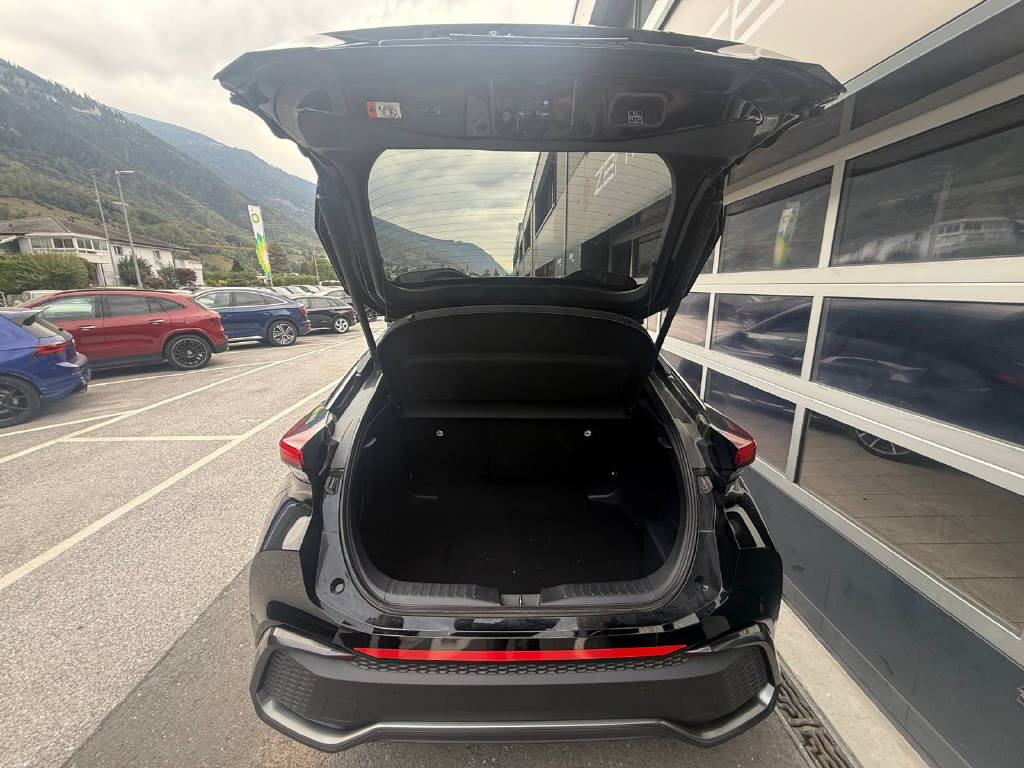 TOYOTA C-HR 2.0 HEV GR Sport Premiere 4x4-image-5