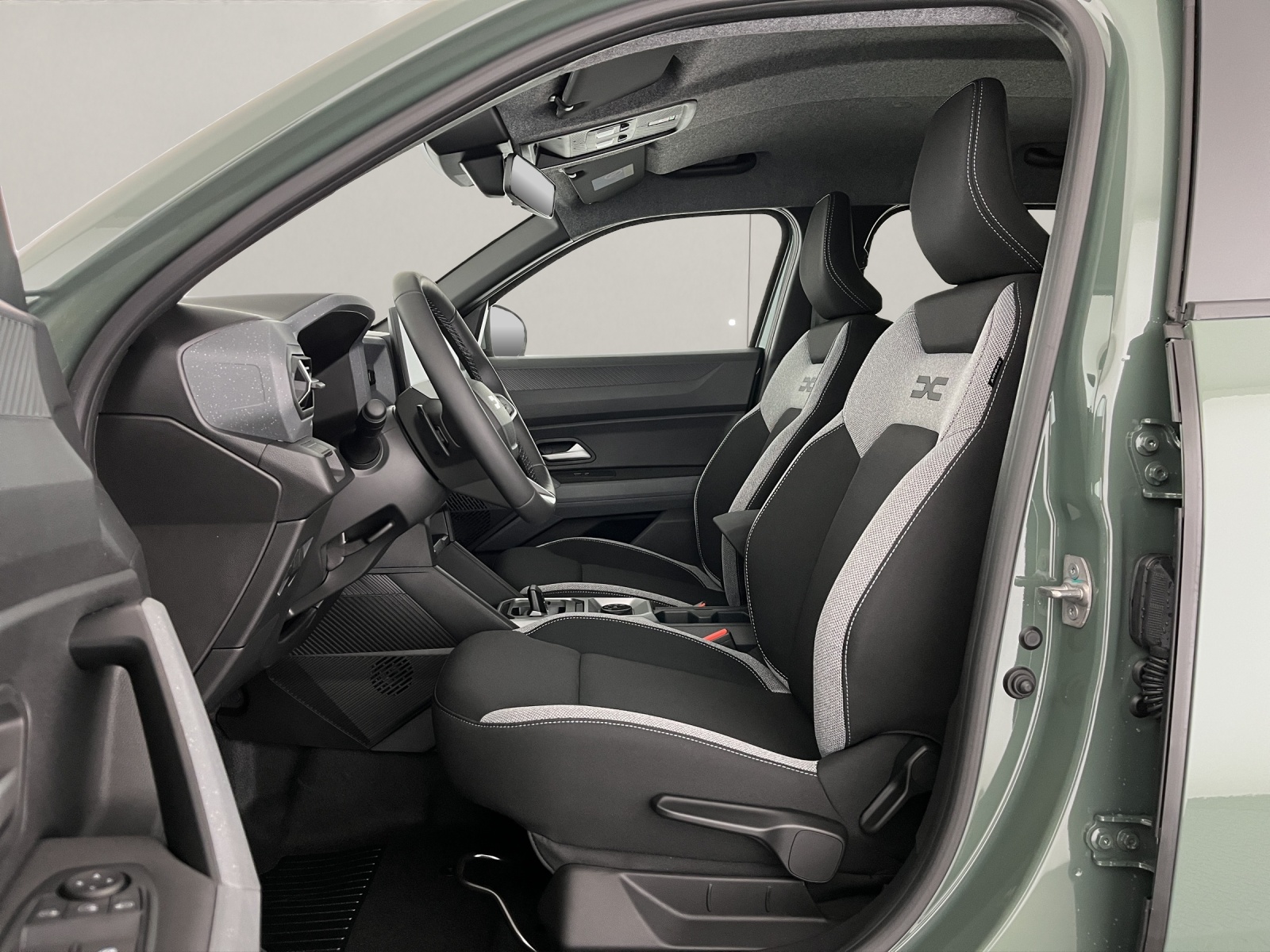 DACIA Duster 1.2 Hybrid Journey 4WD-image-7