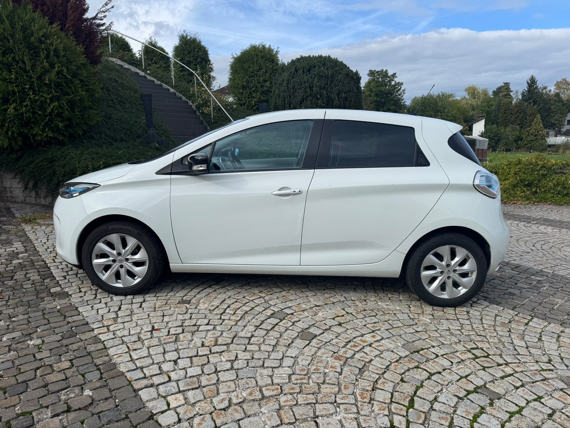 RENAULT Zoe Zen Q210 (Batterie Miete)-image-3
