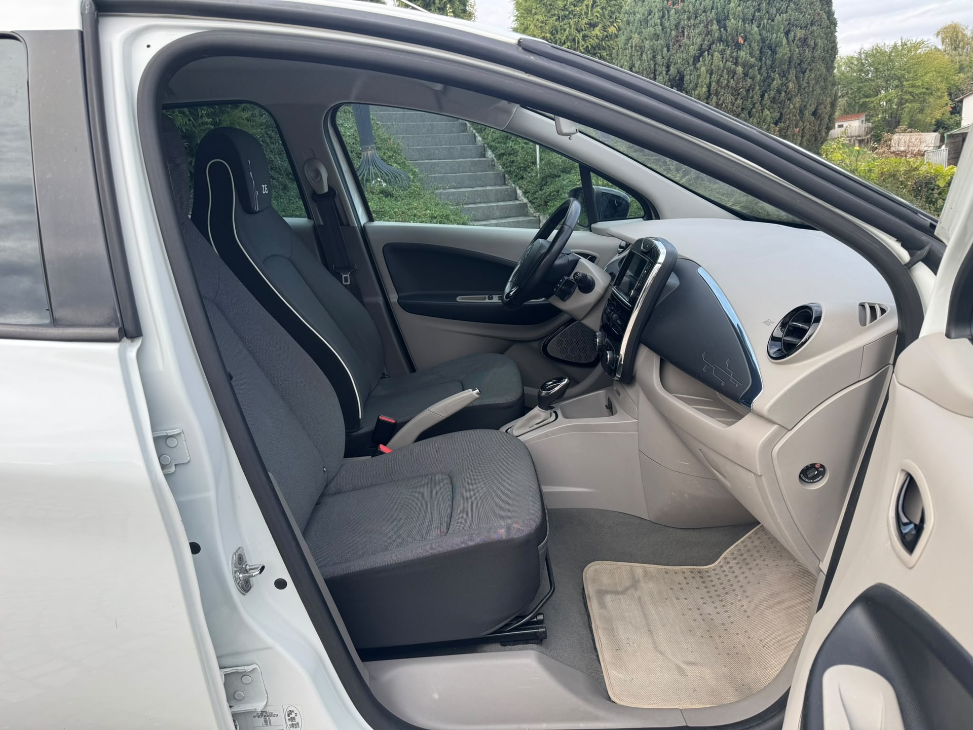RENAULT Zoe Zen Q210 (Batterie Miete)-image-15
