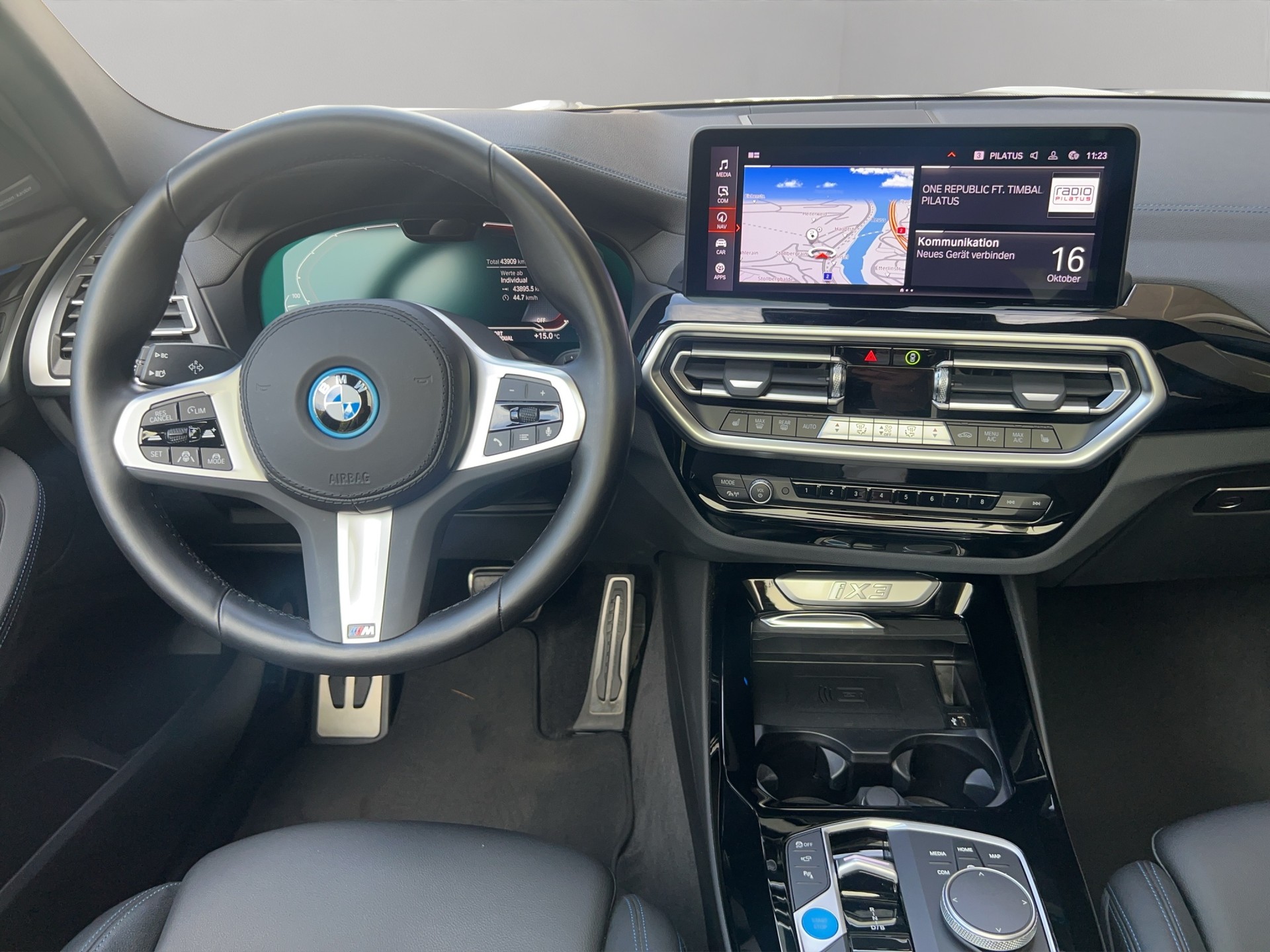 BMW iX3 Impressive-image-16