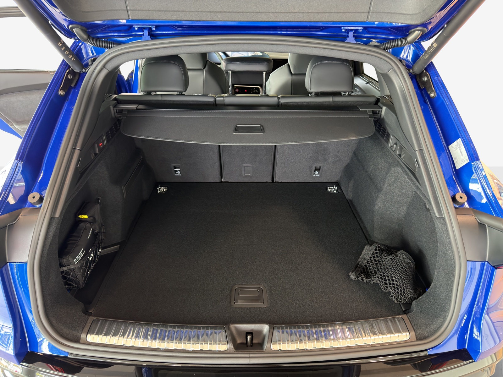 AUDI SQ5 TFSI quattro S-tronic-image-11
