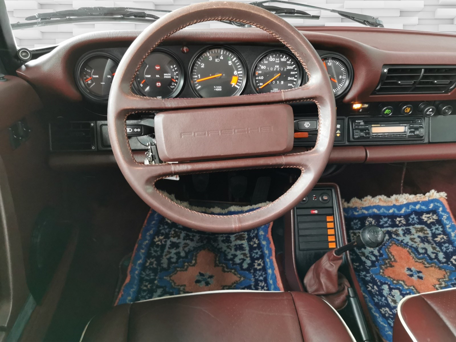 PORSCHE 911 Carrera Cabrio-image-9