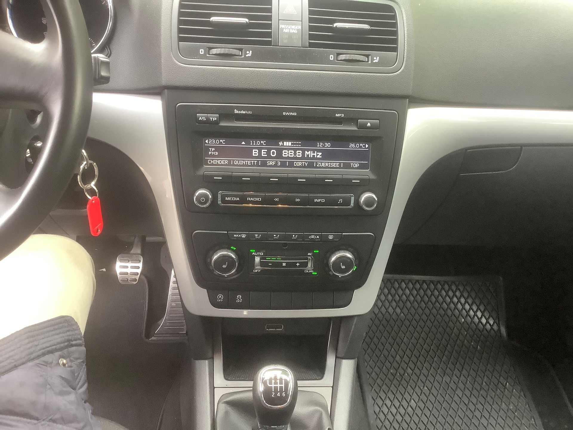 SKODA Yeti 1.4 TSI Ambition-image-14