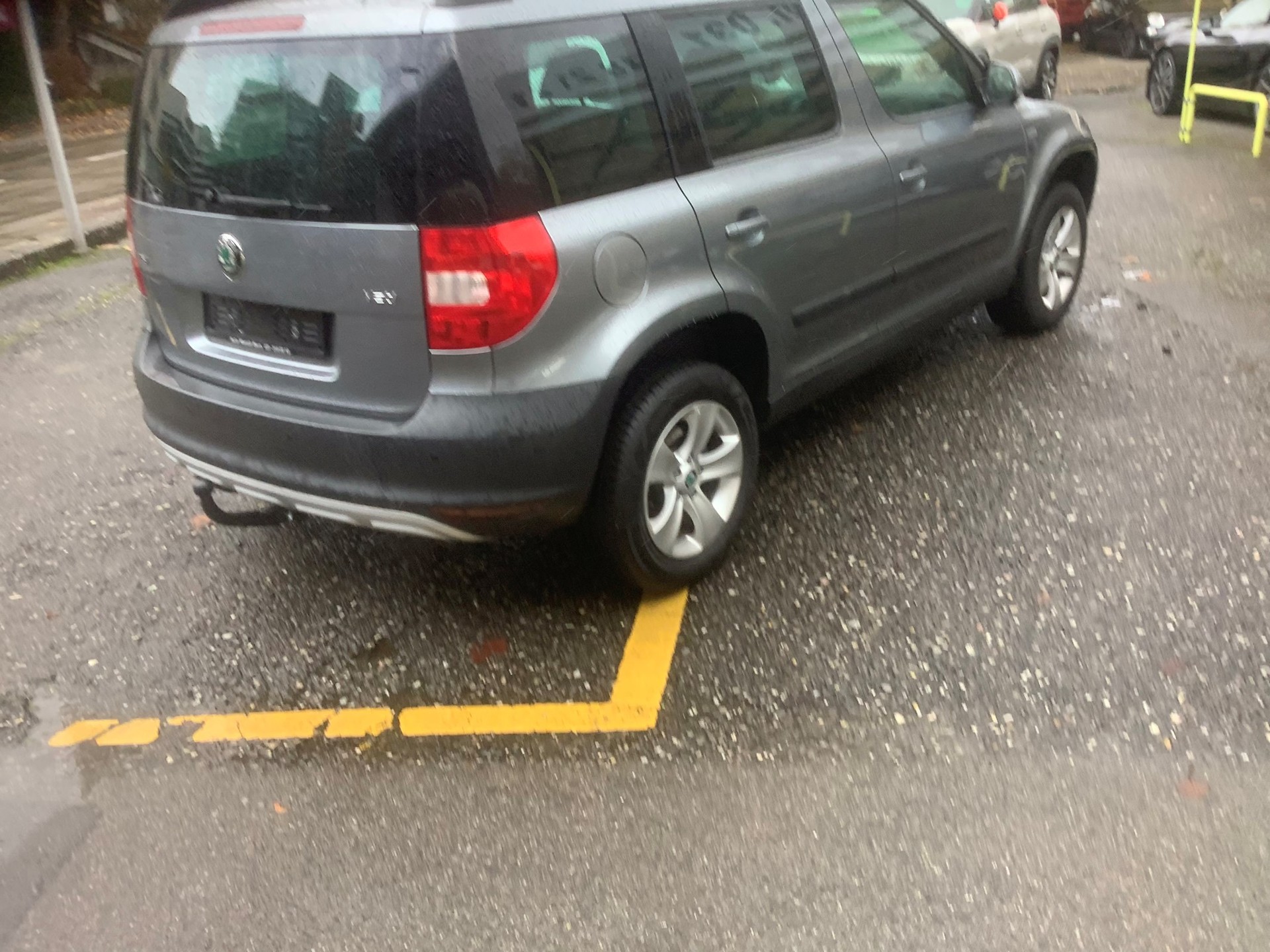 SKODA Yeti 1.4 TSI Ambition-image-4