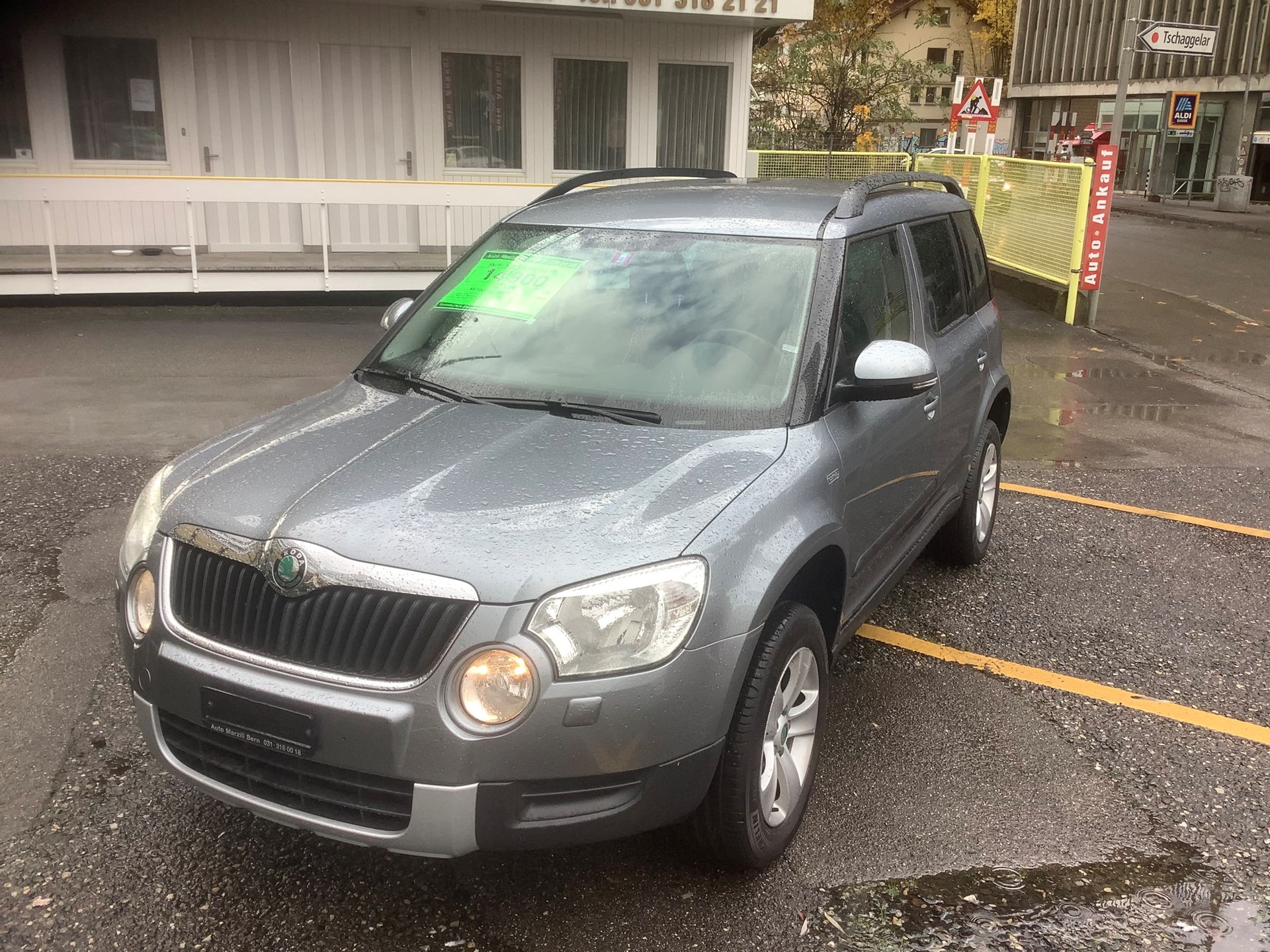 SKODA Yeti 1.4 TSI Ambition-image-8