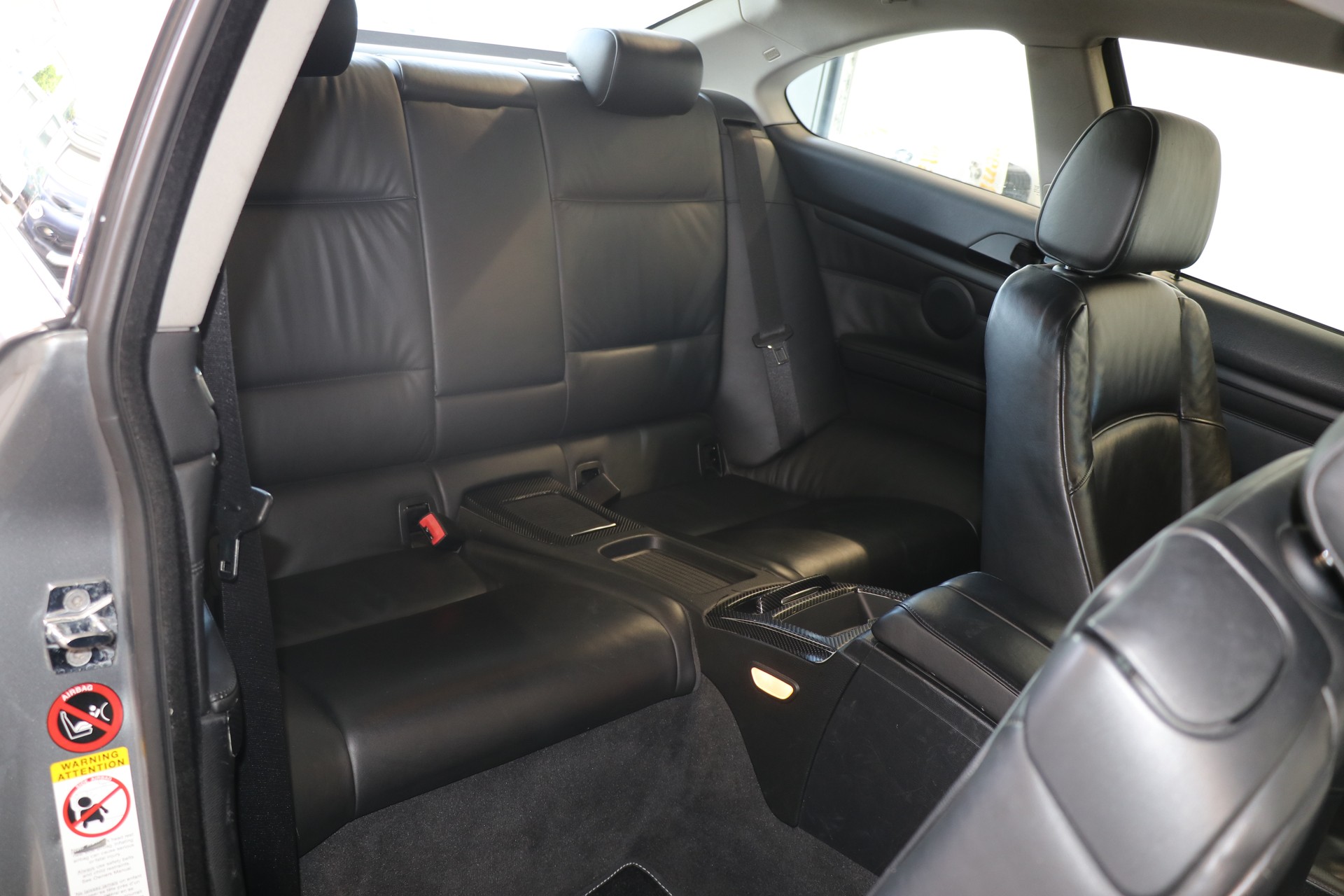 BMW 325xi Coupé-image-12