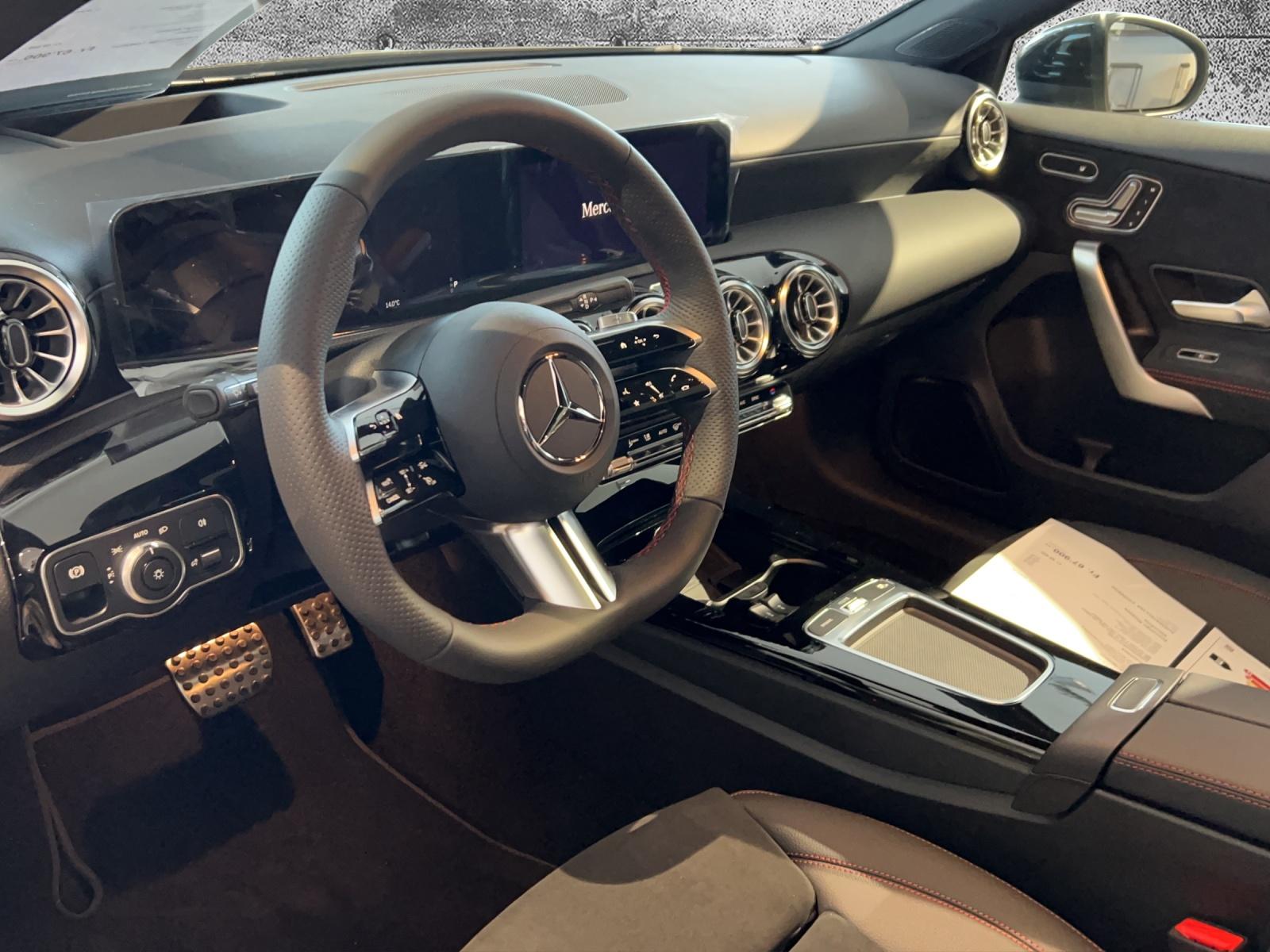 MERCEDES-BENZ A 250 AMG Line 4m-image-6