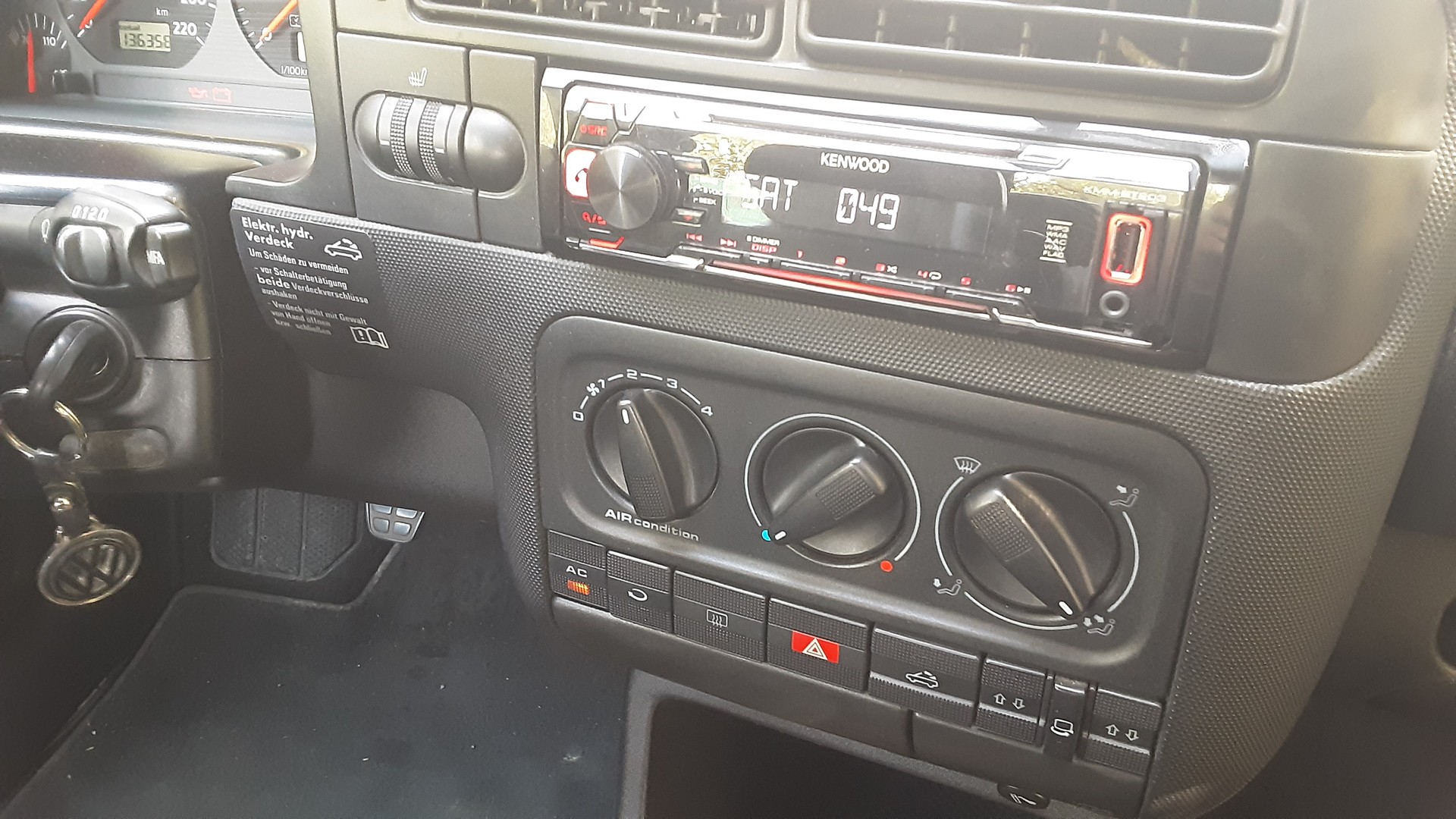 VW Golf Cabriolet 2000 Highline-image-3