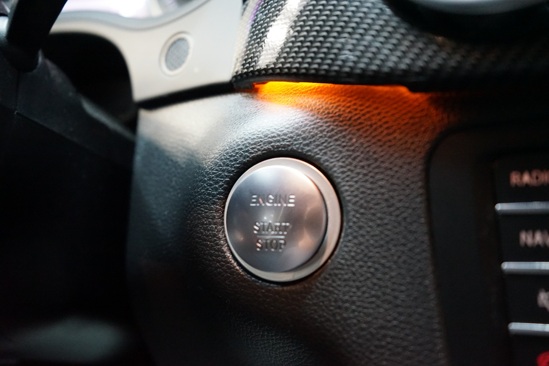 MERCEDES-BENZ B 220 AMG Line 4Matic 7G-DCT-image-16