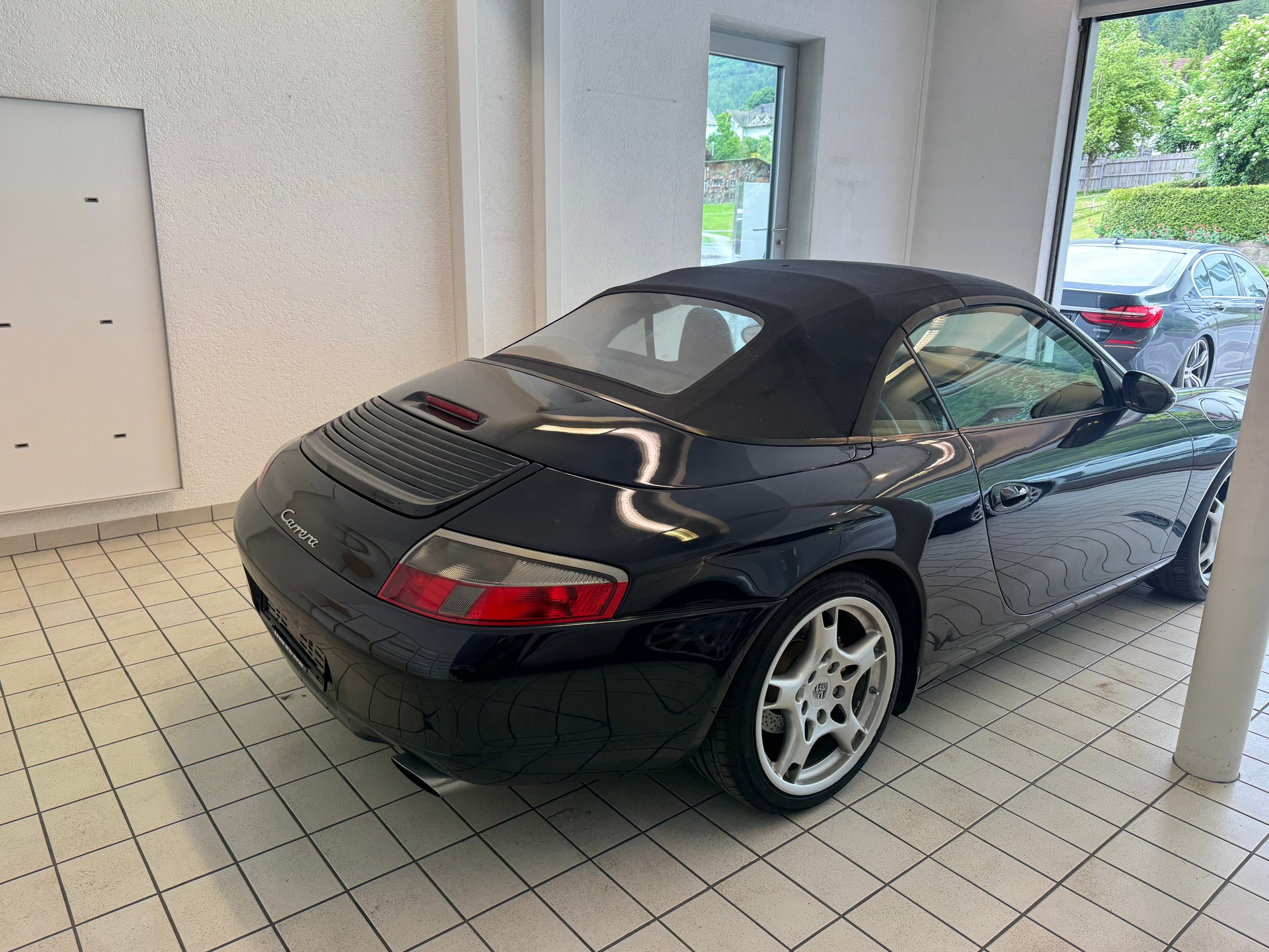 PORSCHE 911-image-9